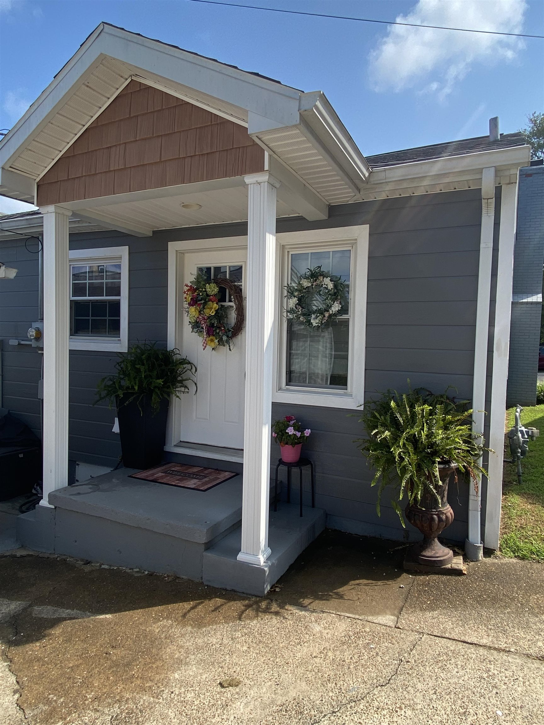 420 W. Highland Ct, Owensboro, Kentucky 42303, 2 Bedrooms Bedrooms, ,1 BathroomBathrooms,Single Family Residence,For Sale,W. Highland Ct,90435