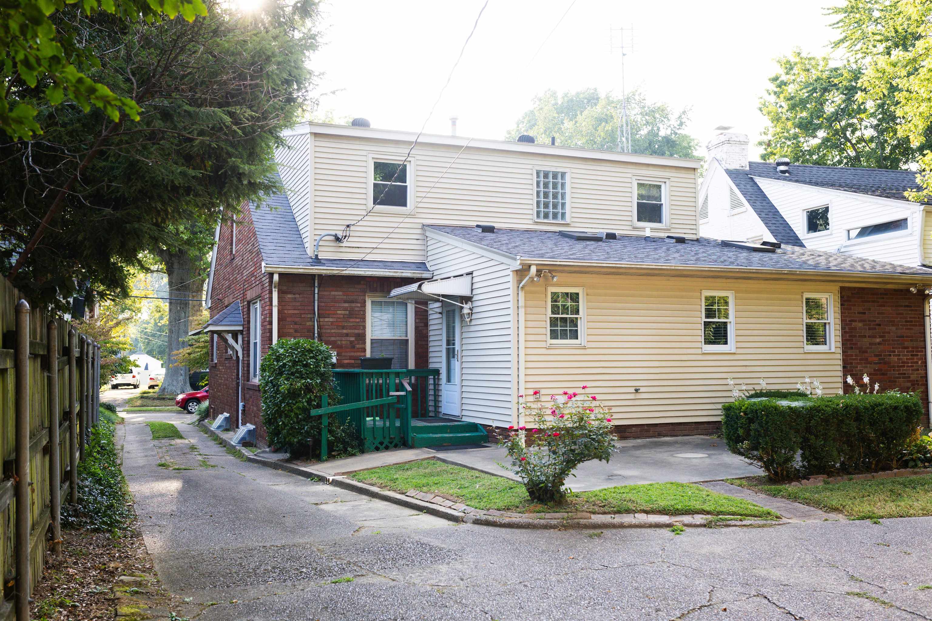 2123 Locust St., Owensboro, Kentucky 42301, 5 Bedrooms Bedrooms, ,3 BathroomsBathrooms,Single Family Residence,For Sale,Locust St.,90442