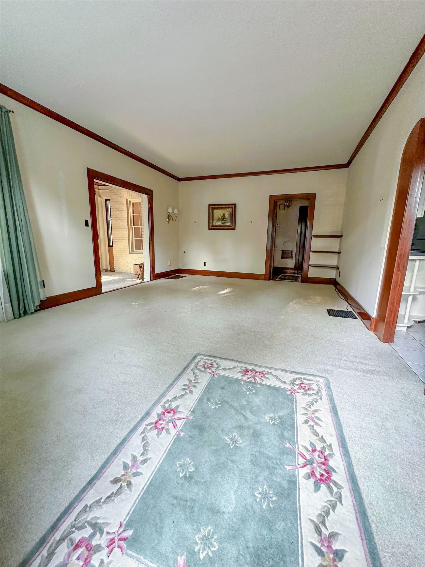 2123 Locust St., Owensboro, Kentucky 42301, 5 Bedrooms Bedrooms, ,3 BathroomsBathrooms,Single Family Residence,For Sale,Locust St.,90442