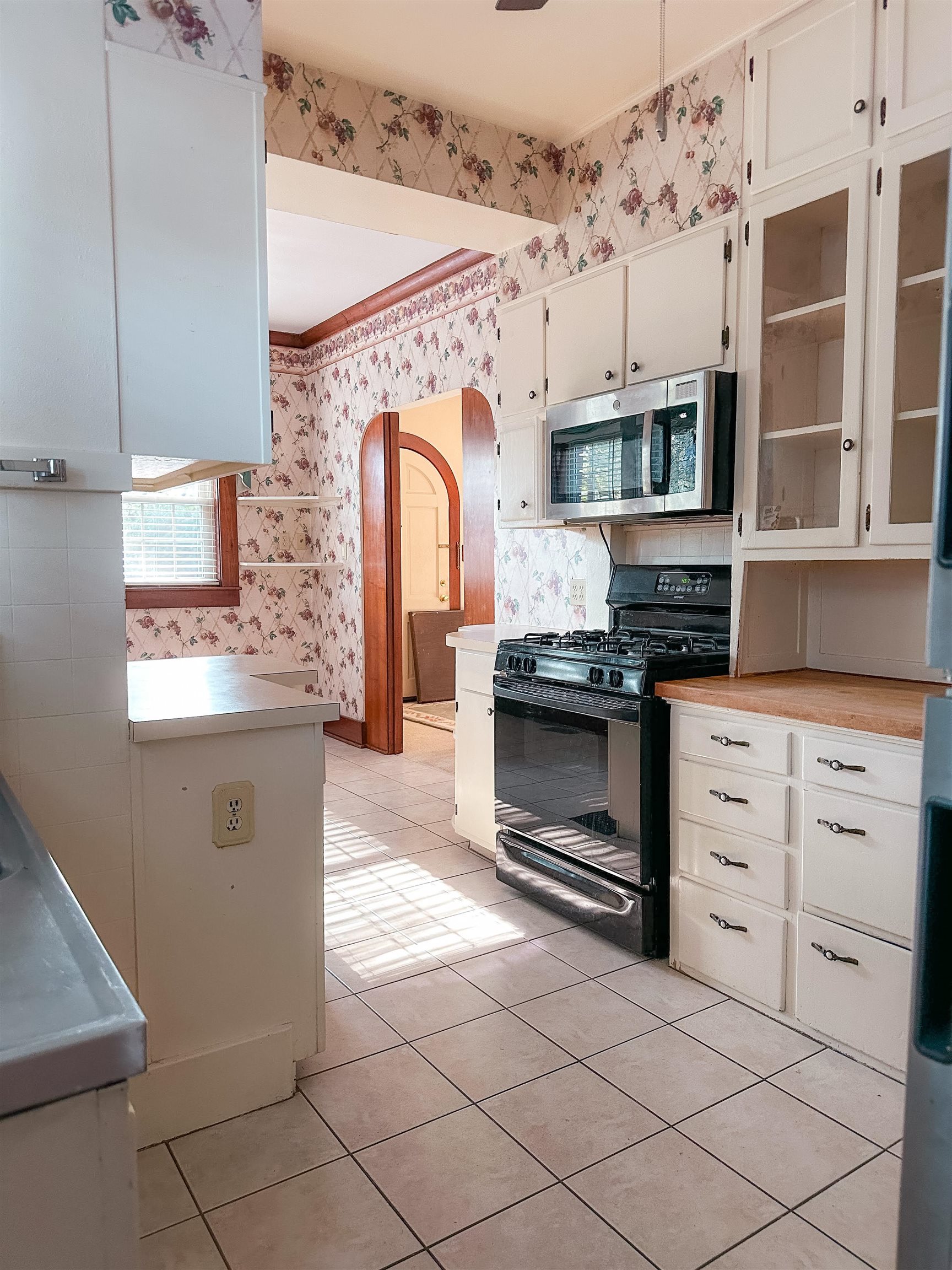 2123 Locust St., Owensboro, Kentucky 42301, 5 Bedrooms Bedrooms, ,3 BathroomsBathrooms,Single Family Residence,For Sale,Locust St.,90442