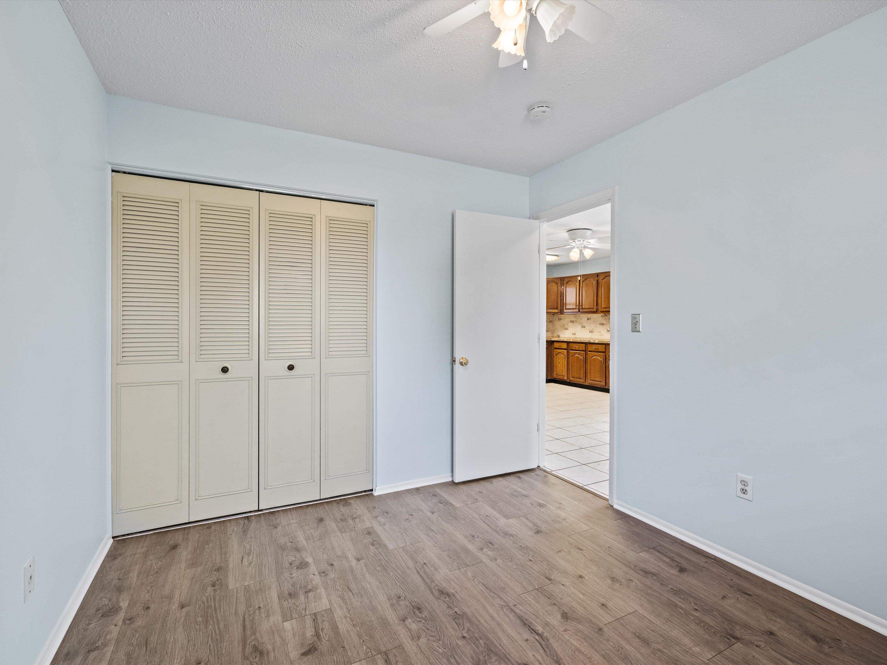 2615 Old Hartford Rd, Owensboro, Kentucky 42301, 4 Bedrooms Bedrooms, ,2 BathroomsBathrooms,Single Family Residence,For Sale,Old Hartford Rd,90448