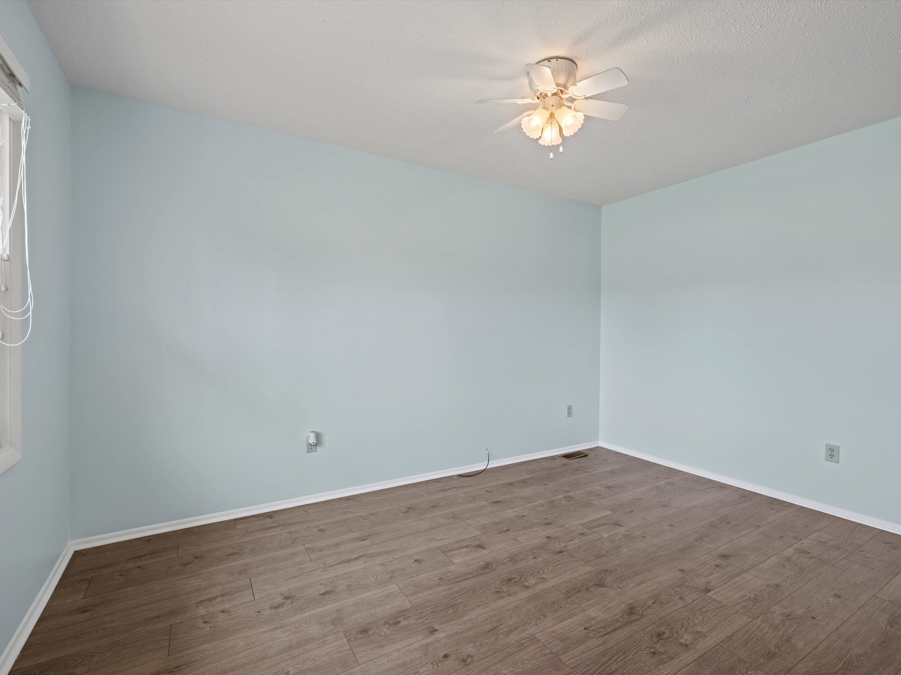 2615 Old Hartford Rd, Owensboro, Kentucky 42301, 4 Bedrooms Bedrooms, ,2 BathroomsBathrooms,Single Family Residence,For Sale,Old Hartford Rd,90448