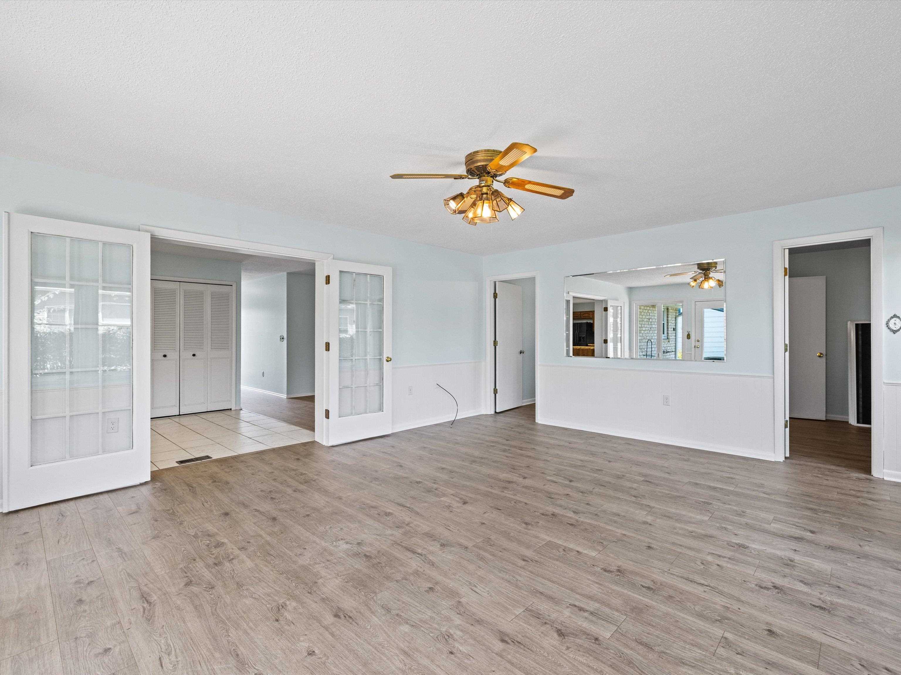 2615 Old Hartford Rd, Owensboro, Kentucky 42301, 4 Bedrooms Bedrooms, ,2 BathroomsBathrooms,Single Family Residence,For Sale,Old Hartford Rd,90448