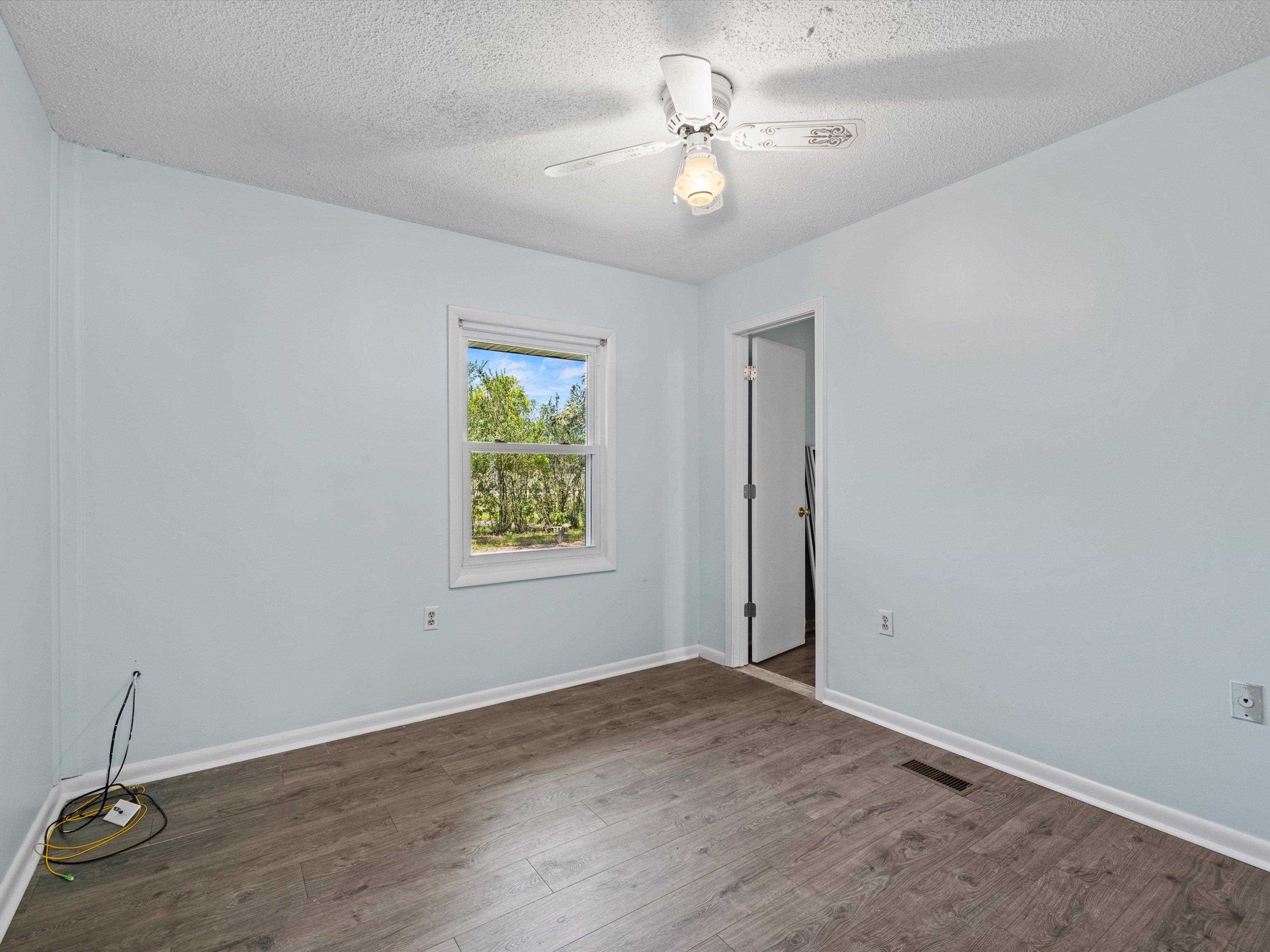 2615 Old Hartford Rd, Owensboro, Kentucky 42301, 4 Bedrooms Bedrooms, ,2 BathroomsBathrooms,Single Family Residence,For Sale,Old Hartford Rd,90448