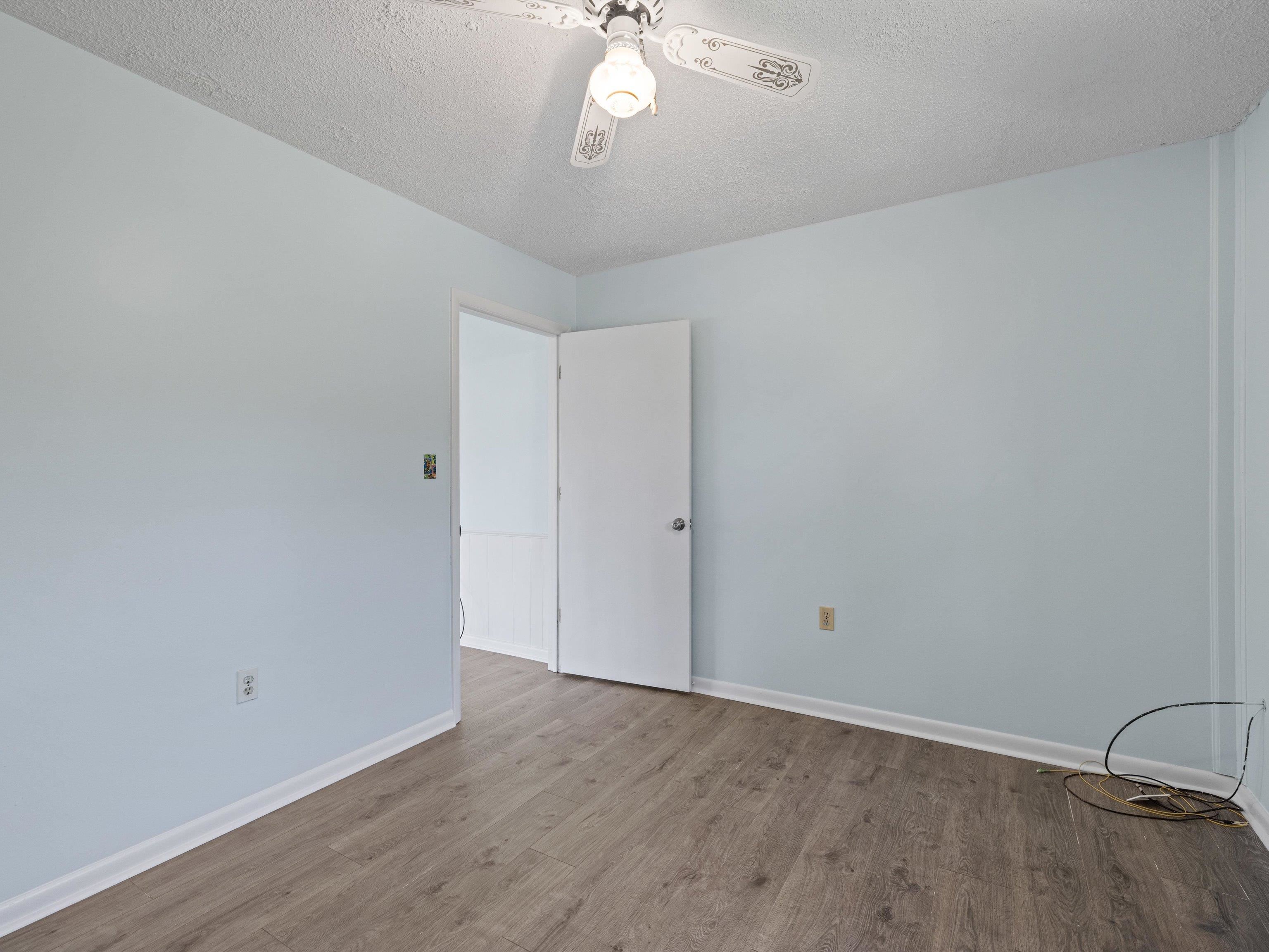 2615 Old Hartford Rd, Owensboro, Kentucky 42301, 4 Bedrooms Bedrooms, ,2 BathroomsBathrooms,Single Family Residence,For Sale,Old Hartford Rd,90448