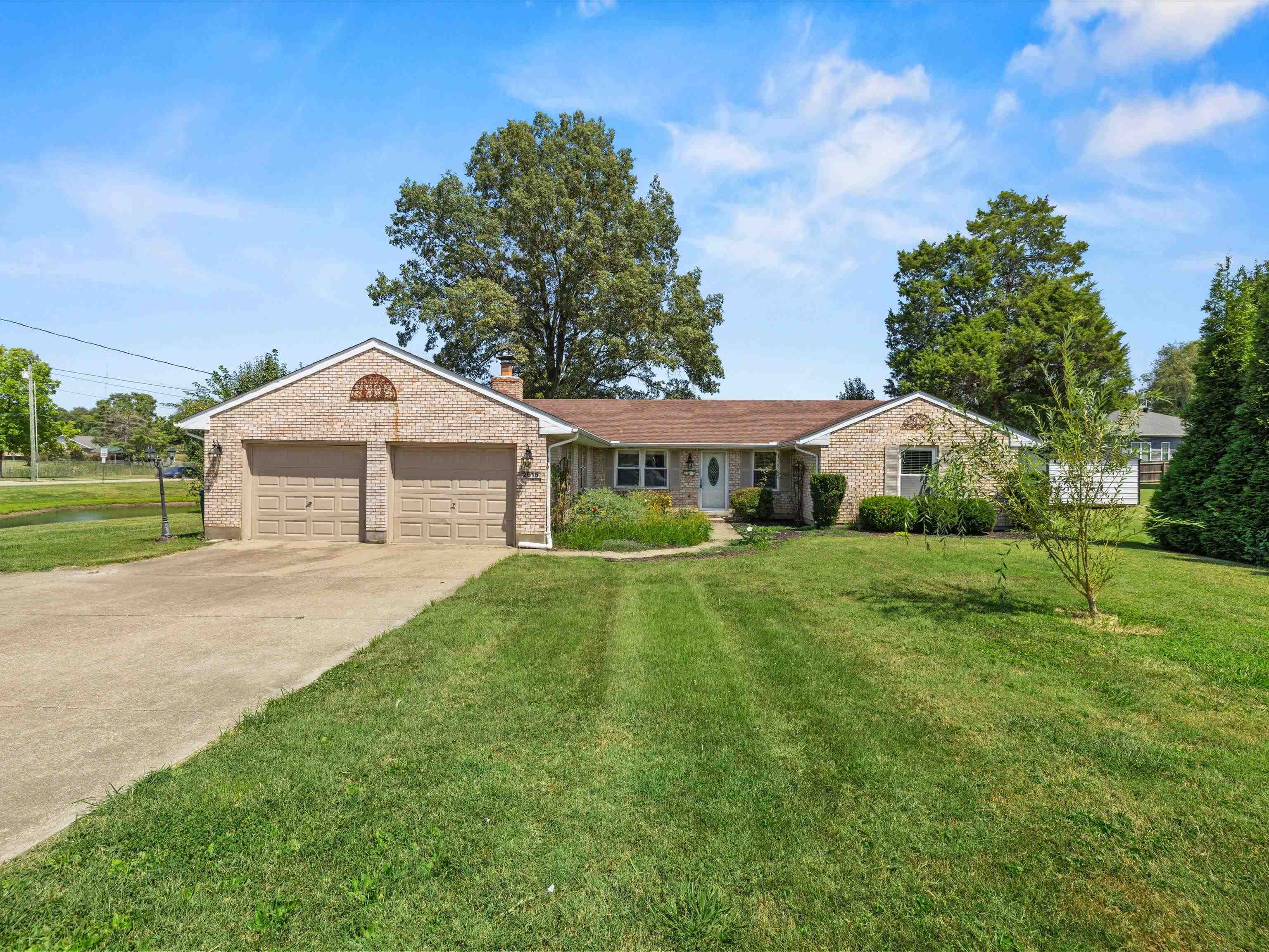2615 Old Hartford Rd, Owensboro, Kentucky 42301, 4 Bedrooms Bedrooms, ,2 BathroomsBathrooms,Single Family Residence,For Sale,Old Hartford Rd,90448