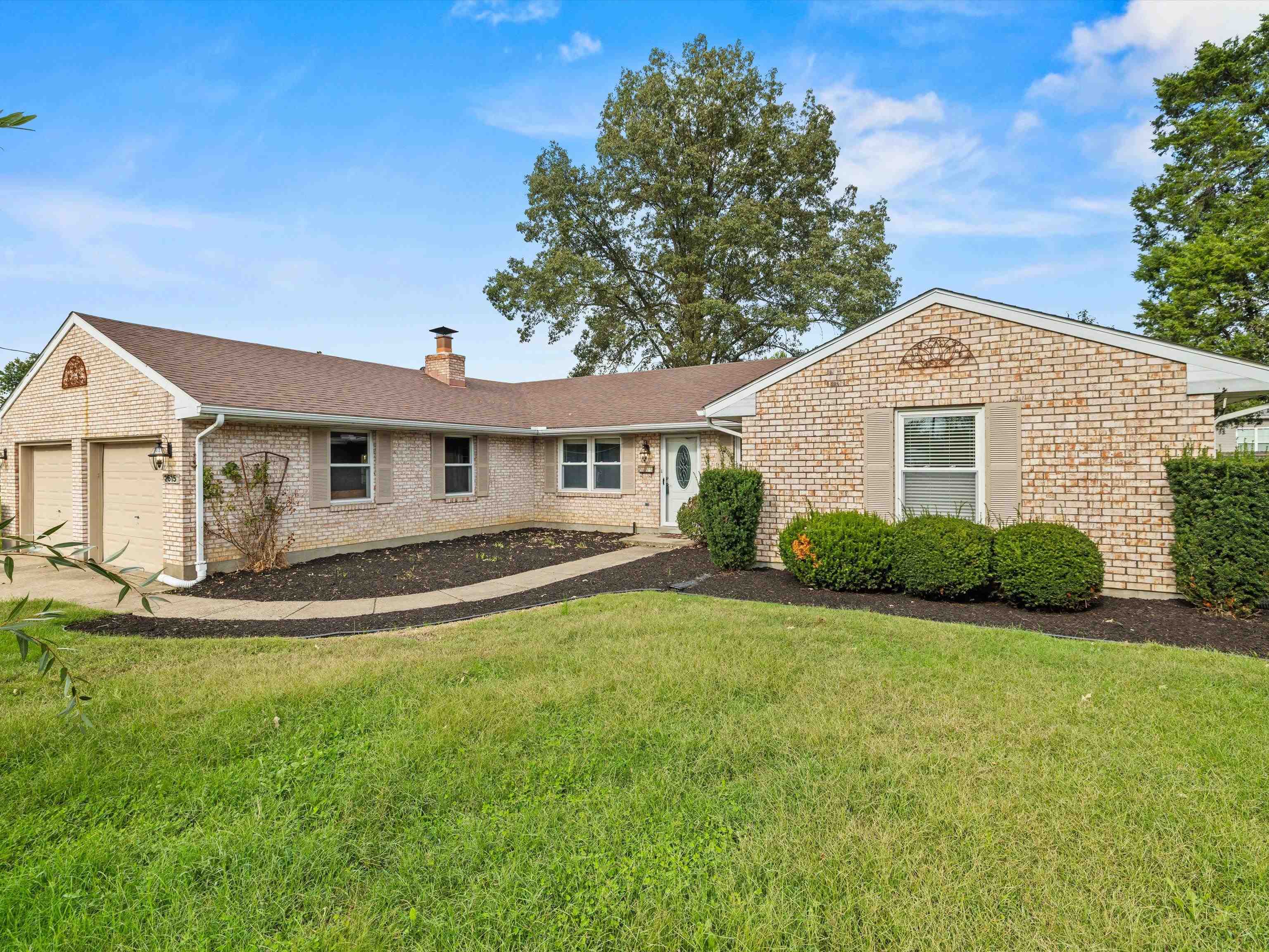 2615 Old Hartford Rd, Owensboro, Kentucky 42301, 4 Bedrooms Bedrooms, ,2 BathroomsBathrooms,Single Family Residence,For Sale,Old Hartford Rd,90448