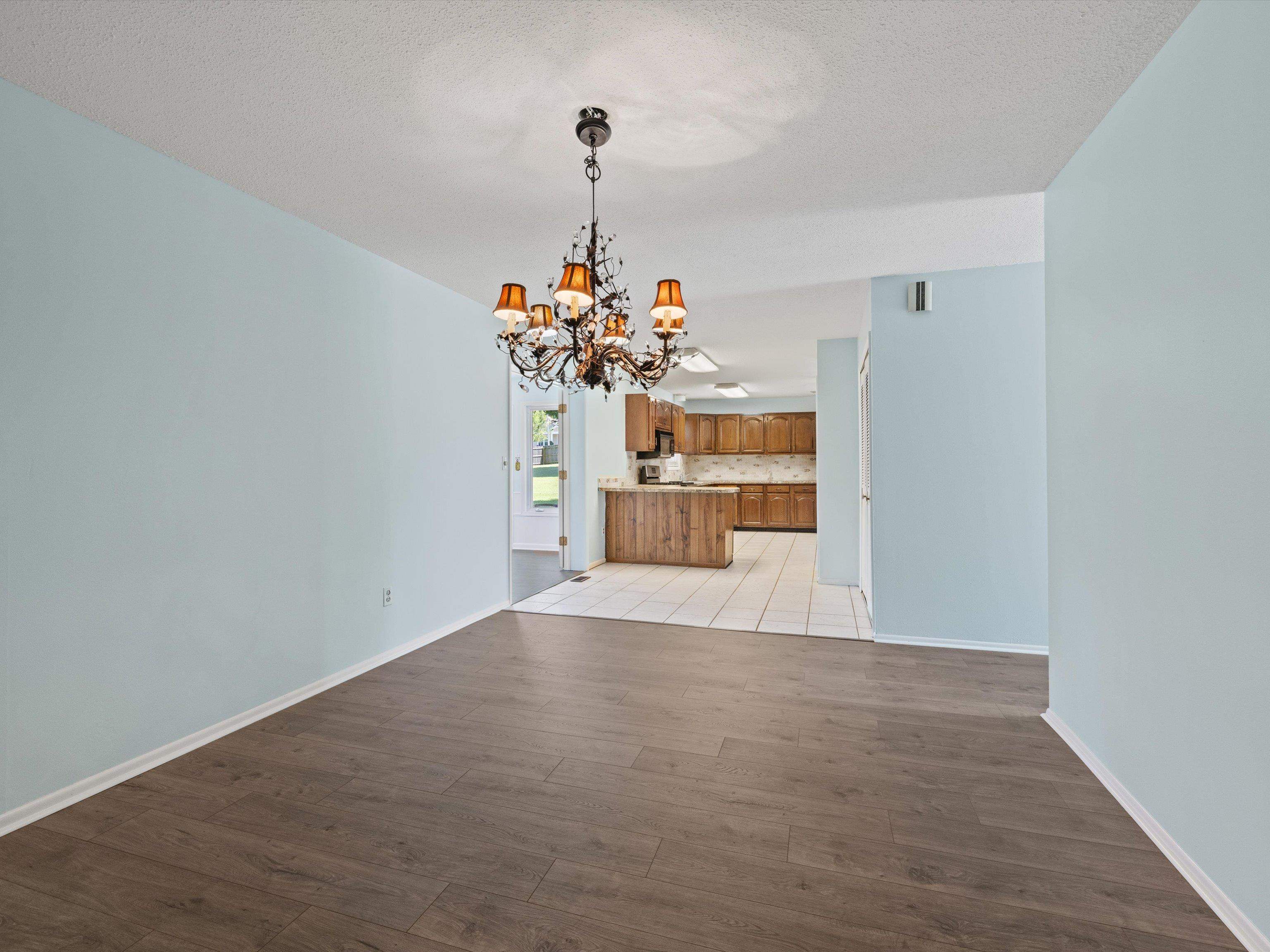 2615 Old Hartford Rd, Owensboro, Kentucky 42301, 4 Bedrooms Bedrooms, ,2 BathroomsBathrooms,Single Family Residence,For Sale,Old Hartford Rd,90448