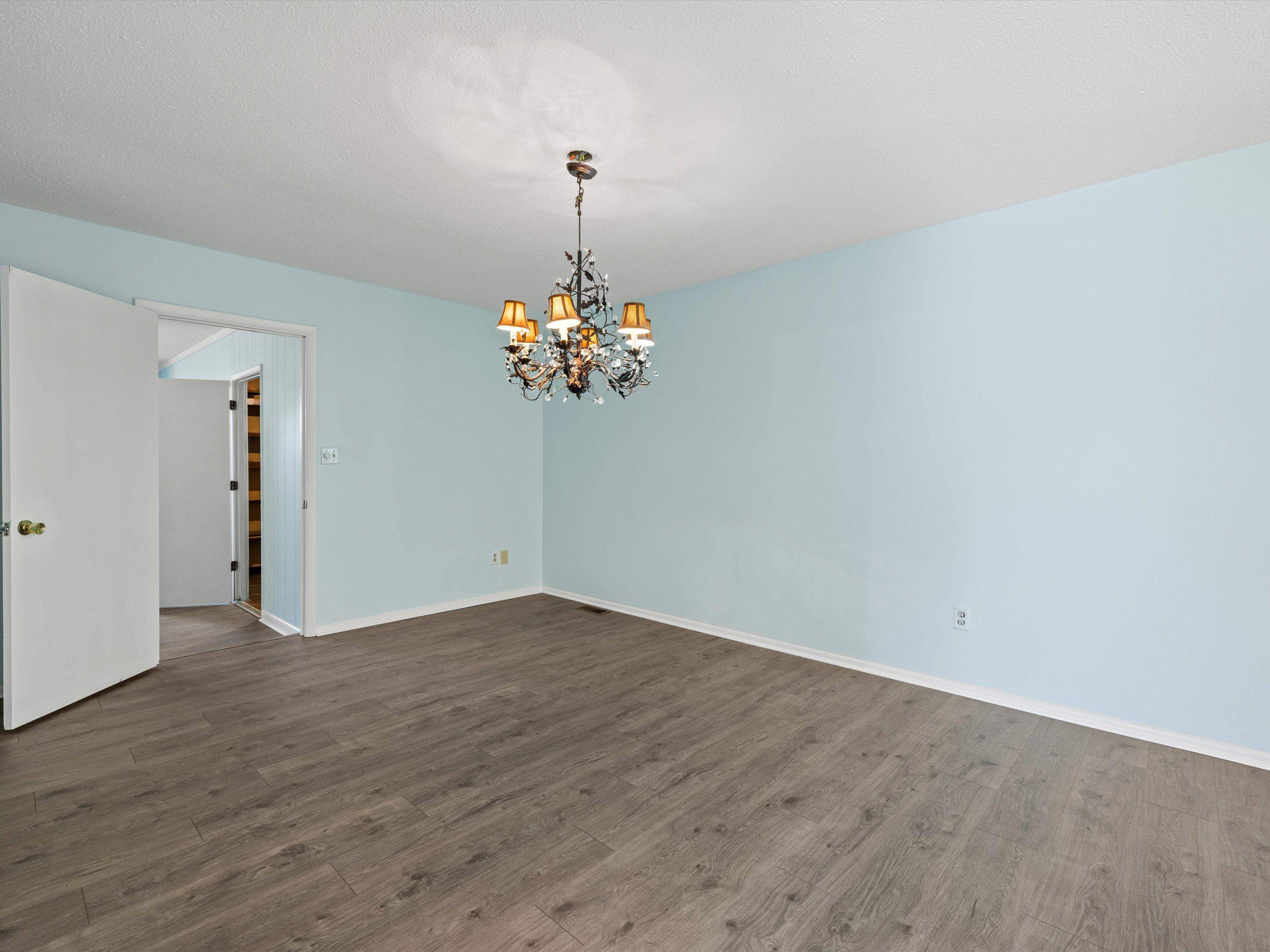 2615 Old Hartford Rd, Owensboro, Kentucky 42301, 4 Bedrooms Bedrooms, ,2 BathroomsBathrooms,Single Family Residence,For Sale,Old Hartford Rd,90448