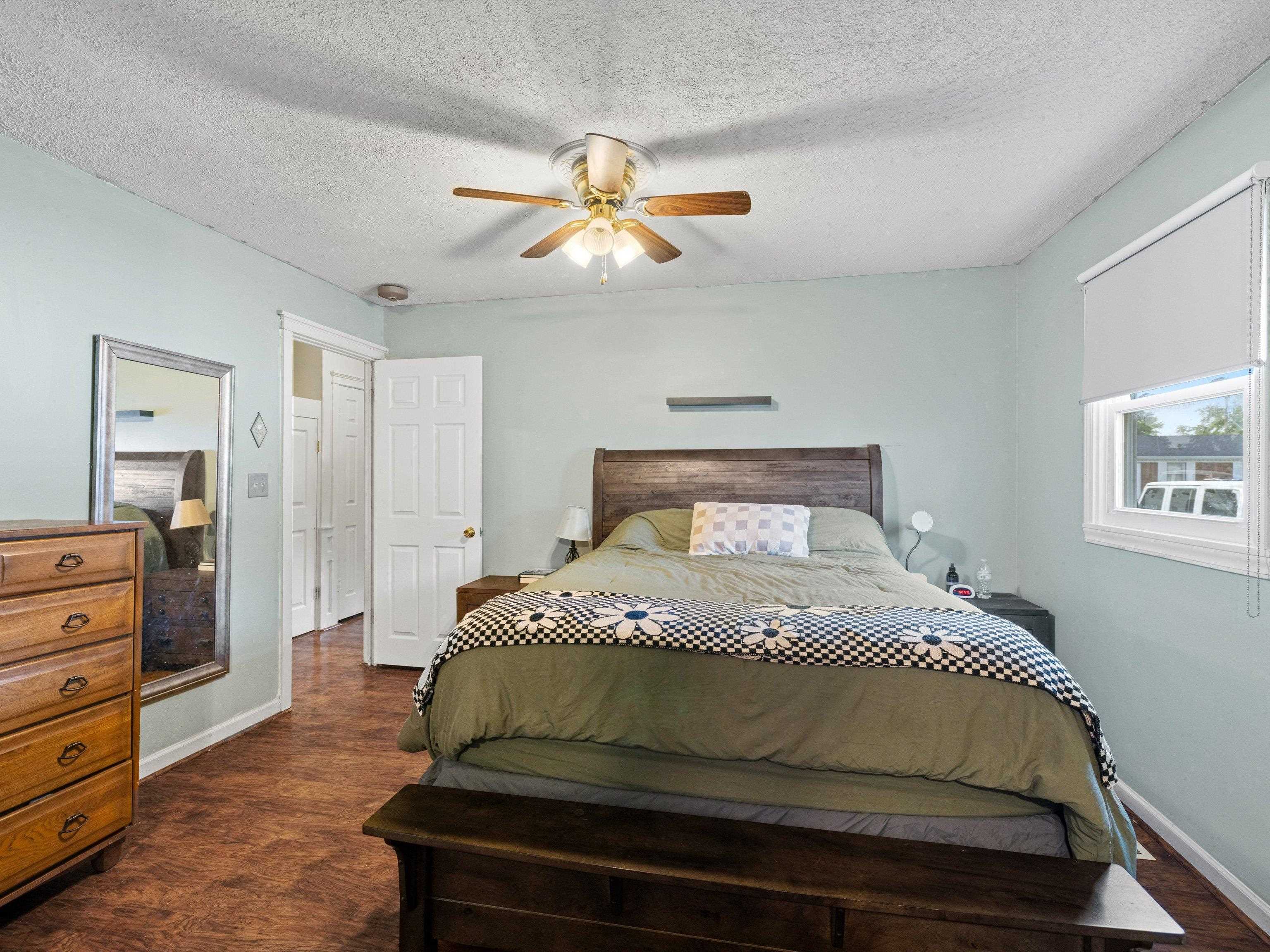 2044 Country Drive, Henderson, Kentucky 42420, 3 Bedrooms Bedrooms, ,2 BathroomsBathrooms,Single Family Residence,For Sale,Country Drive,90456