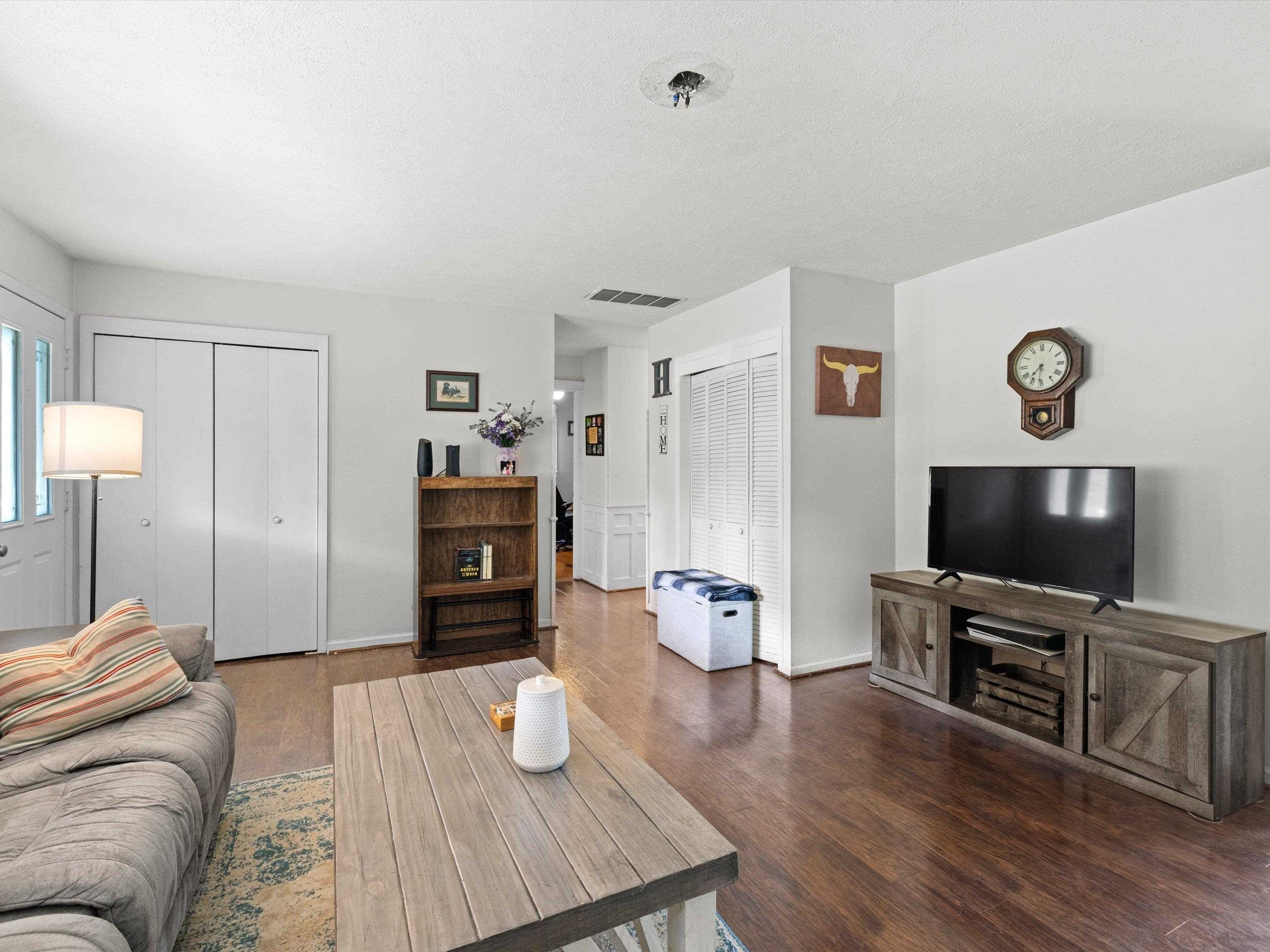 2044 Country Drive, Henderson, Kentucky 42420, 3 Bedrooms Bedrooms, ,2 BathroomsBathrooms,Single Family Residence,For Sale,Country Drive,90456