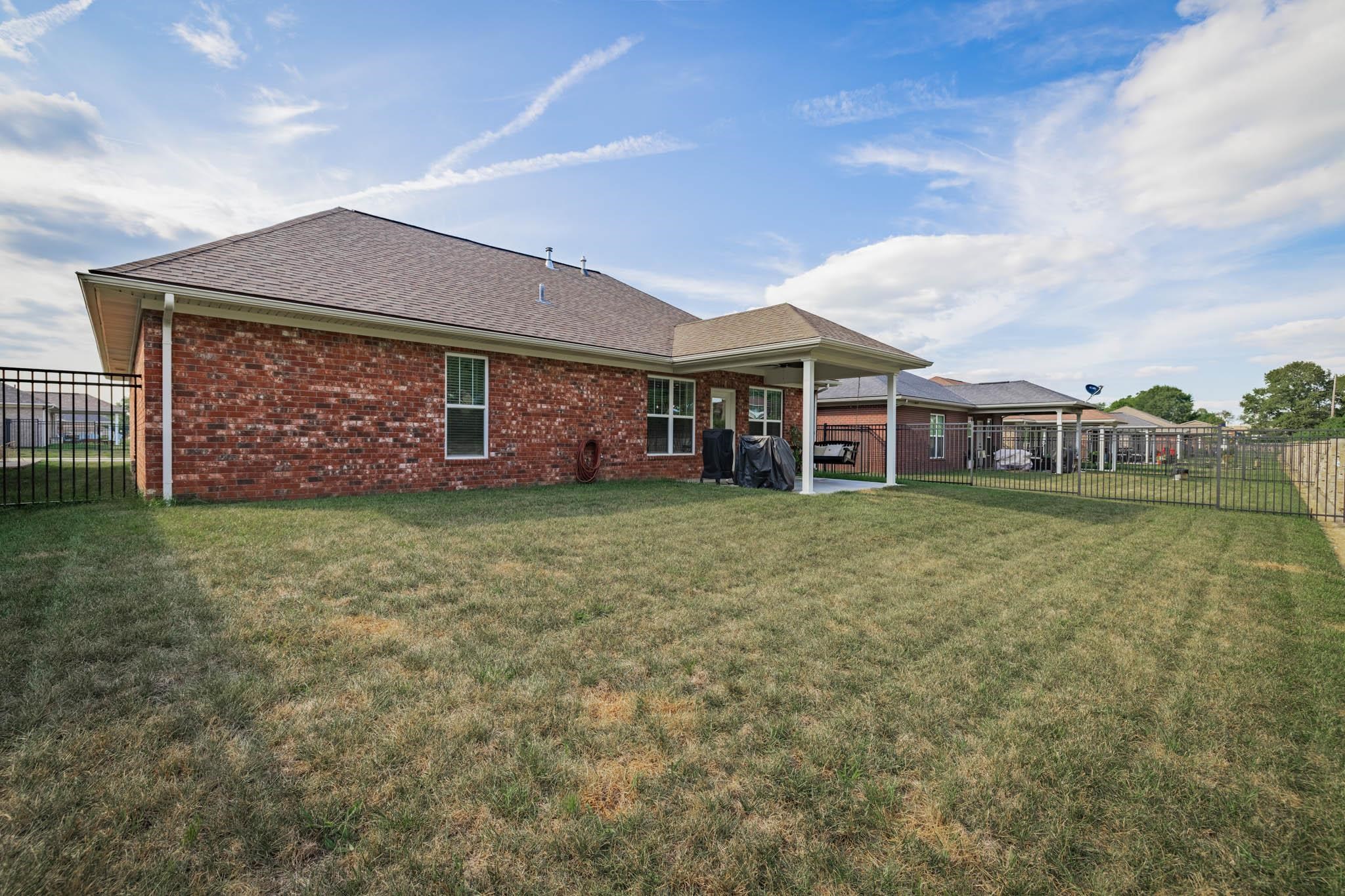 5418 Park Haven Bend, Owensboro, Kentucky 42303, 4 Bedrooms Bedrooms, ,2 BathroomsBathrooms,Single Family Residence,For Sale,Park Haven Bend,90464