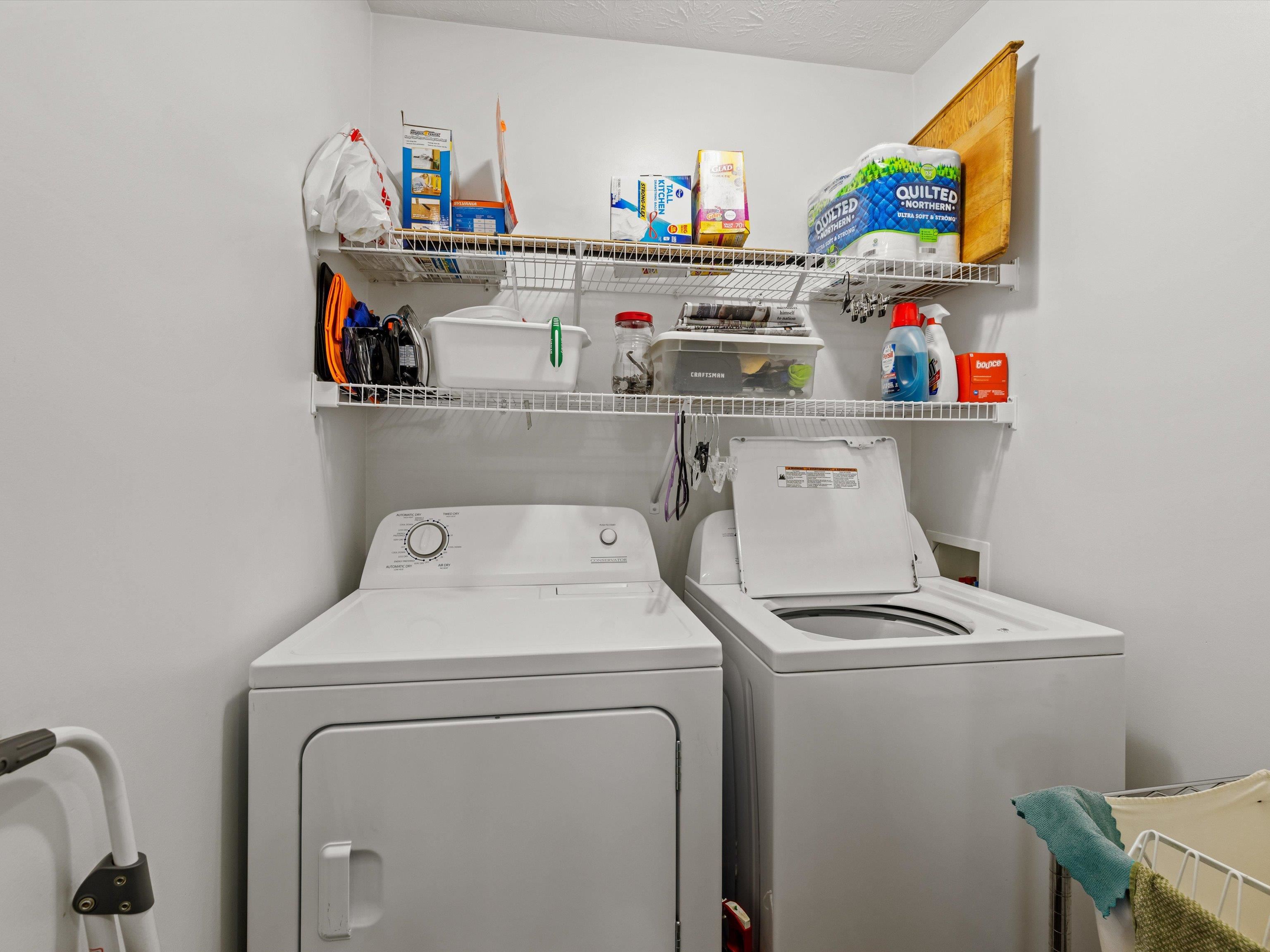 2012 Viola Gardens, Owensboro, Kentucky 42303-4002, 2 Bedrooms Bedrooms, ,2 BathroomsBathrooms,Condominium,For Sale,Viola Gardens,90466