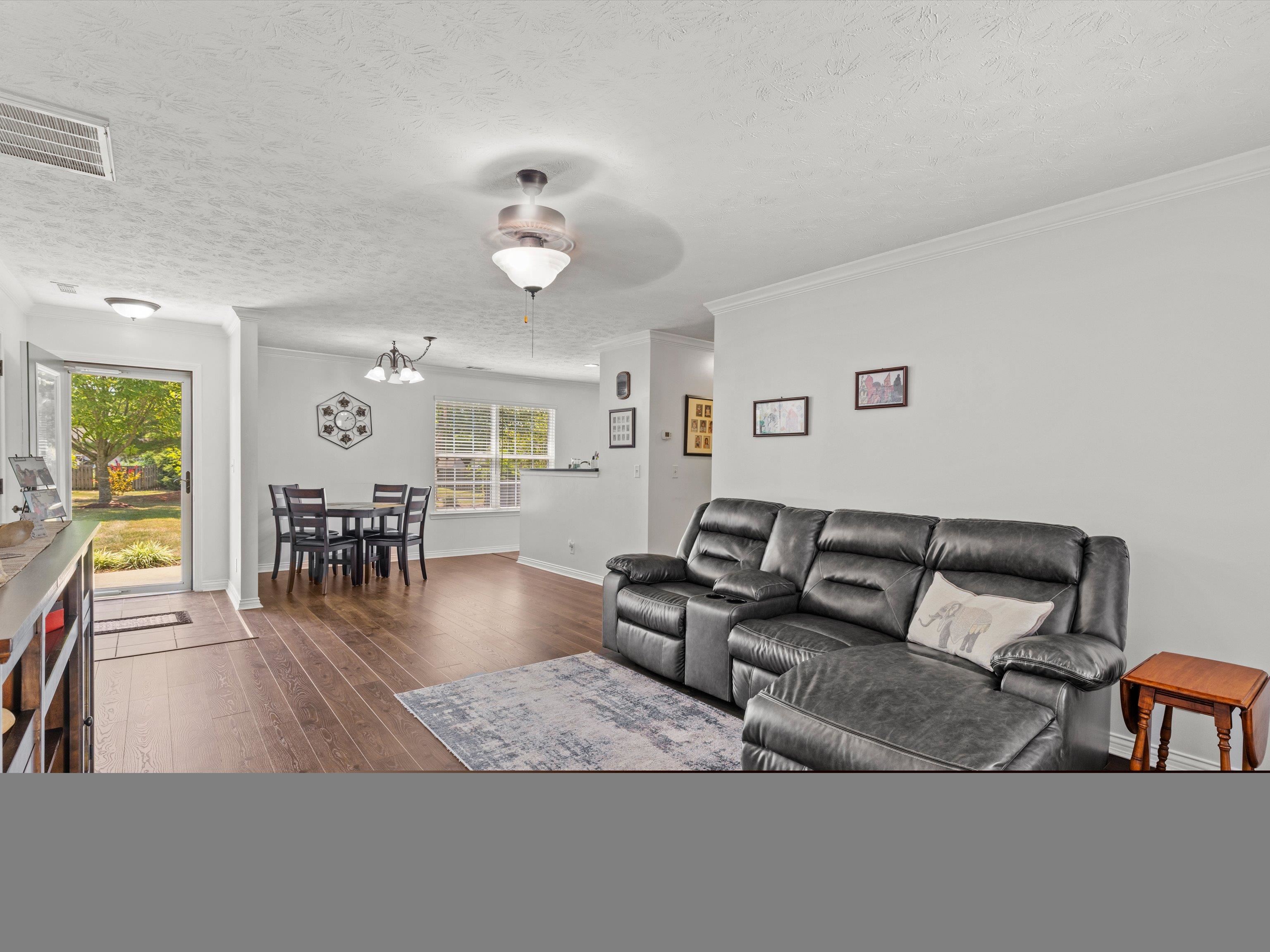 2012 Viola Gardens, Owensboro, Kentucky 42303-4002, 2 Bedrooms Bedrooms, ,2 BathroomsBathrooms,Condominium,For Sale,Viola Gardens,90466