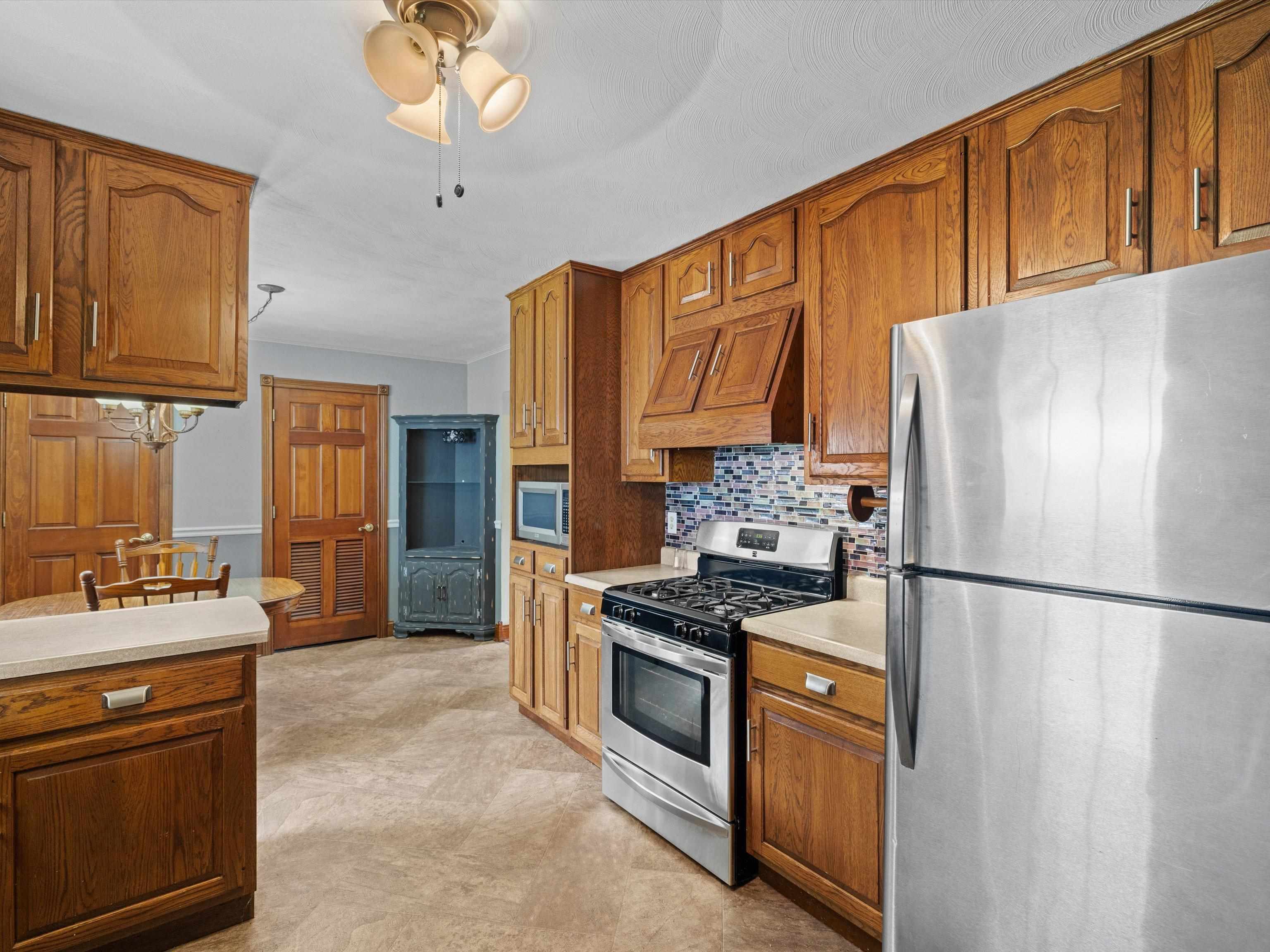 2925 Plymouth Pl, Owensboro, Kentucky 42303, 3 Bedrooms Bedrooms, ,2 BathroomsBathrooms,Single Family Residence,For Sale,Plymouth Pl,90469