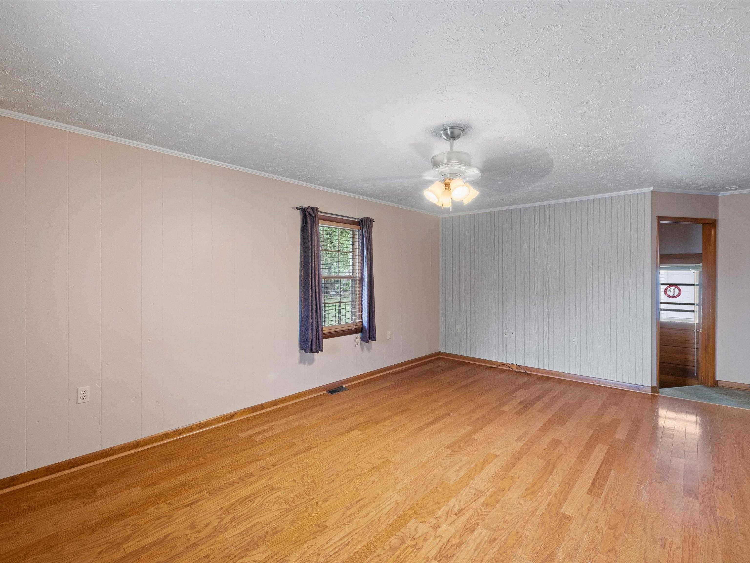 2925 Plymouth Pl, Owensboro, Kentucky 42303, 3 Bedrooms Bedrooms, ,2 BathroomsBathrooms,Single Family Residence,For Sale,Plymouth Pl,90469