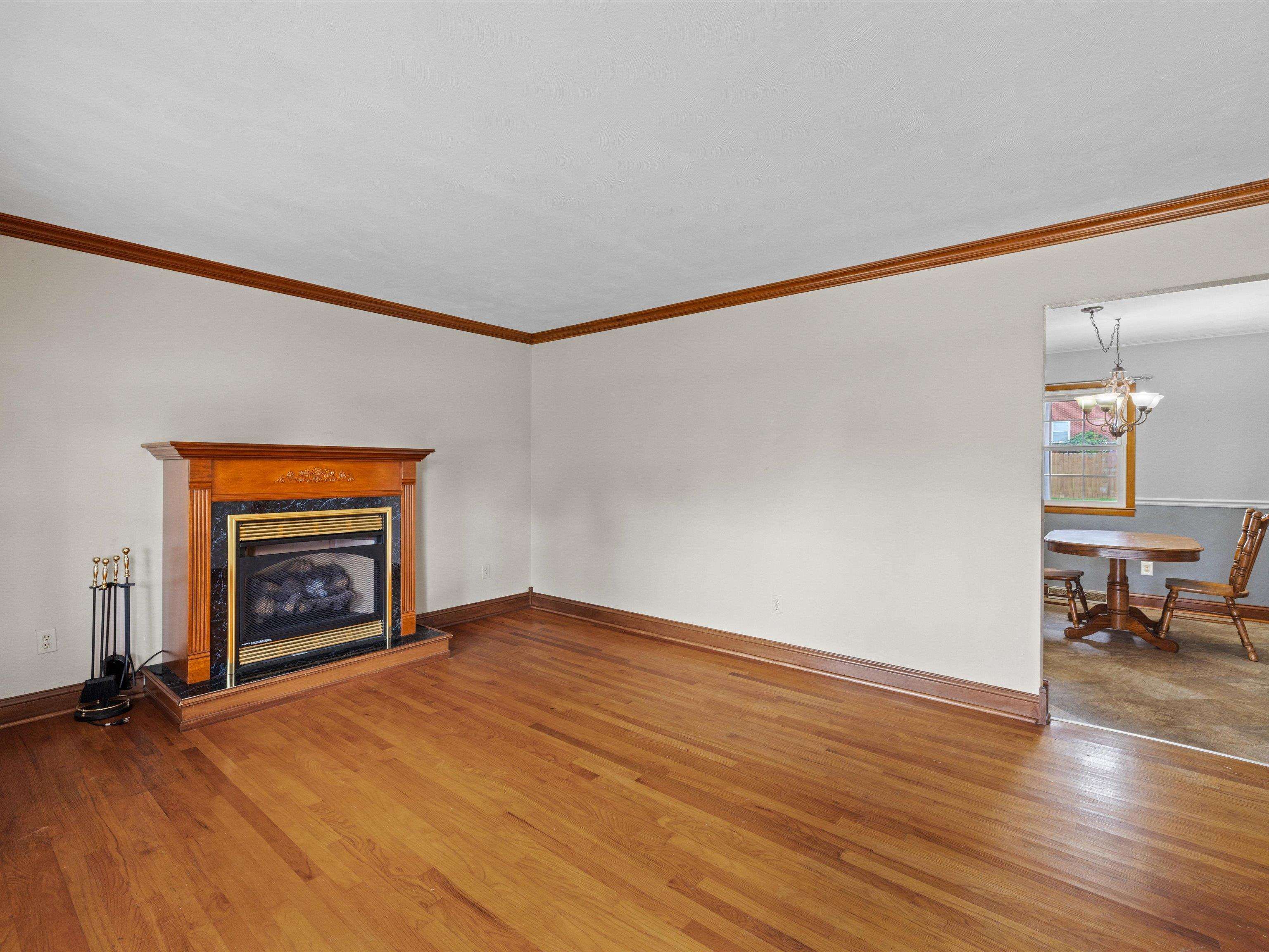 2925 Plymouth Pl, Owensboro, Kentucky 42303, 3 Bedrooms Bedrooms, ,2 BathroomsBathrooms,Single Family Residence,For Sale,Plymouth Pl,90469
