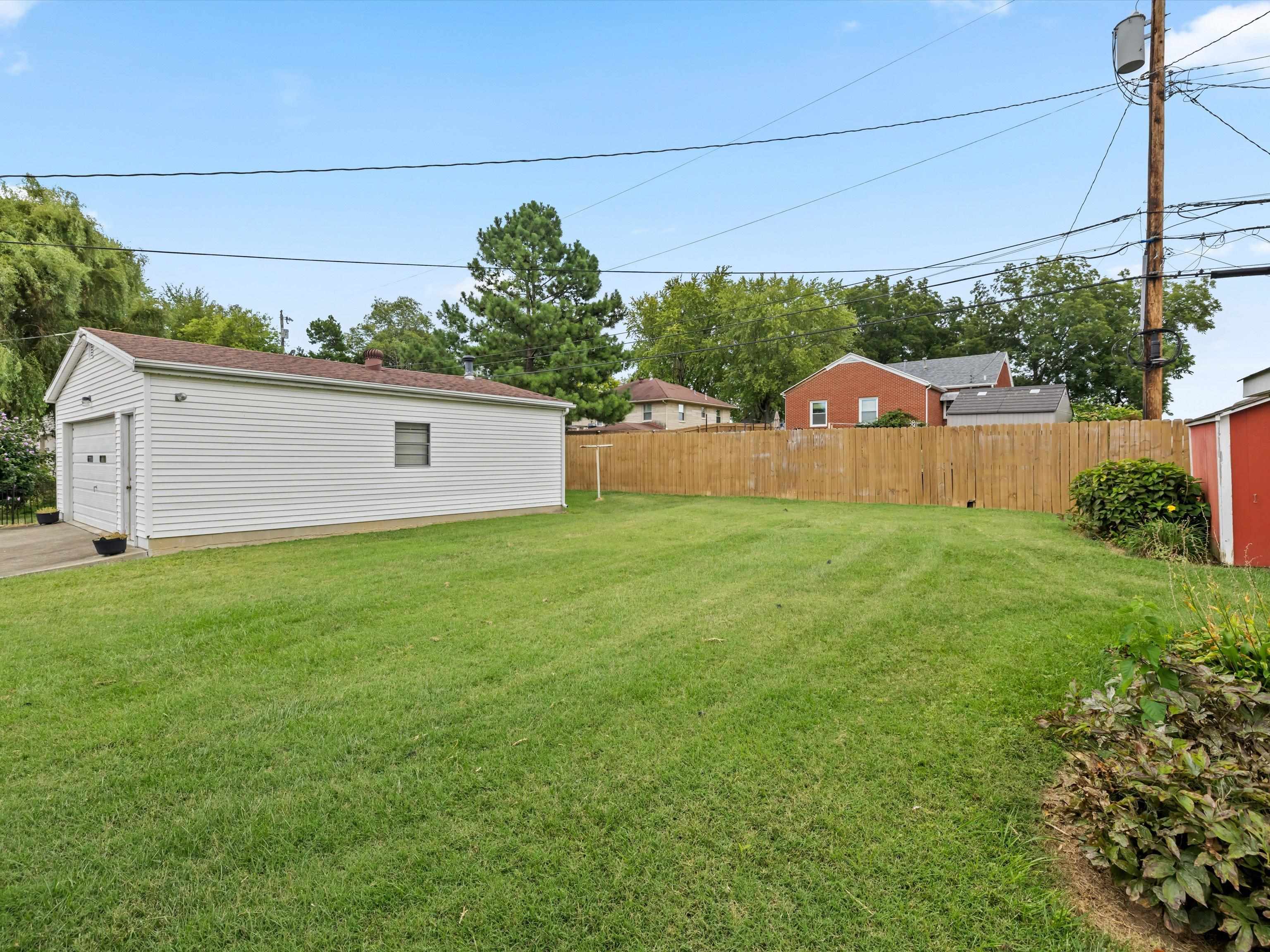 2925 Plymouth Pl, Owensboro, Kentucky 42303, 3 Bedrooms Bedrooms, ,2 BathroomsBathrooms,Single Family Residence,For Sale,Plymouth Pl,90469