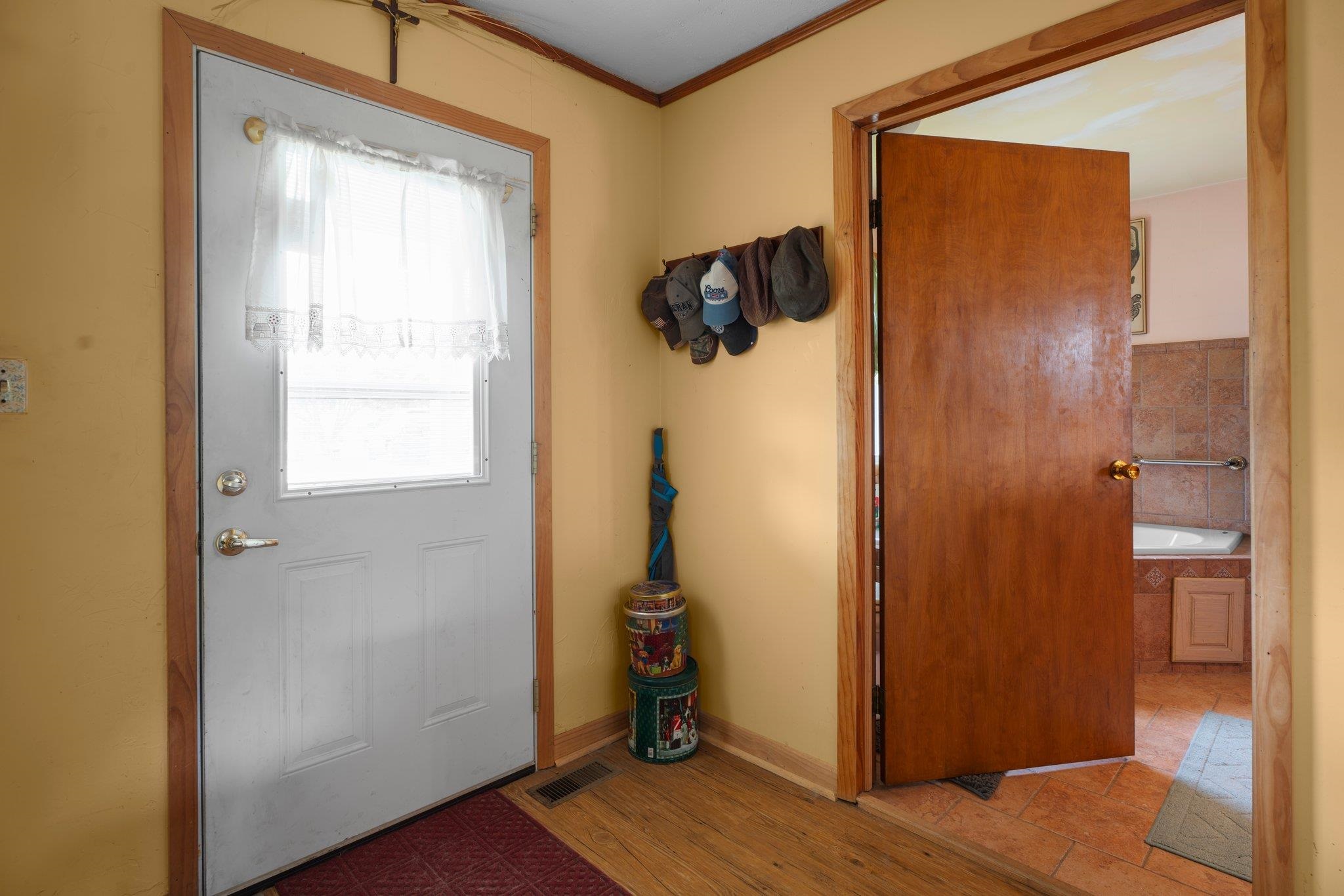 6884 Cairo Dixie Rd, Corydon, Kentucky 42406, 3 Bedrooms Bedrooms, ,2 BathroomsBathrooms,Single Family Residence,For Sale,Cairo Dixie Rd,90472