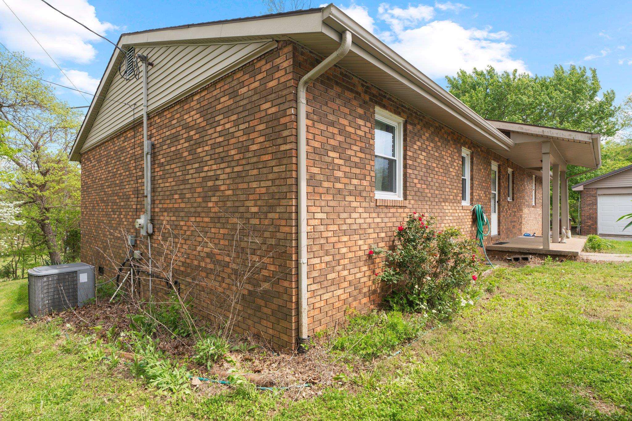 6884 Cairo Dixie Rd, Corydon, Kentucky 42406, 3 Bedrooms Bedrooms, ,2 BathroomsBathrooms,Single Family Residence,For Sale,Cairo Dixie Rd,90472