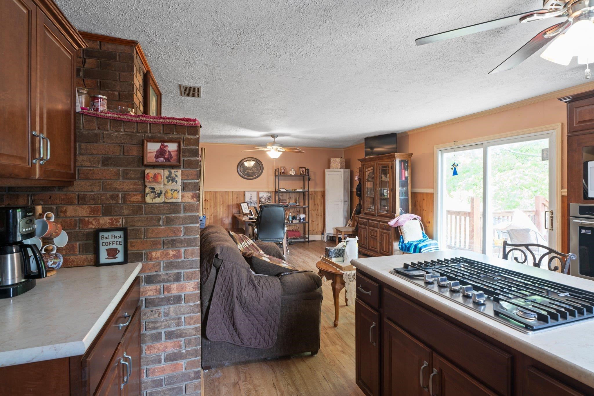 6884 Cairo Dixie Rd, Corydon, Kentucky 42406, 3 Bedrooms Bedrooms, ,2 BathroomsBathrooms,Single Family Residence,For Sale,Cairo Dixie Rd,90472