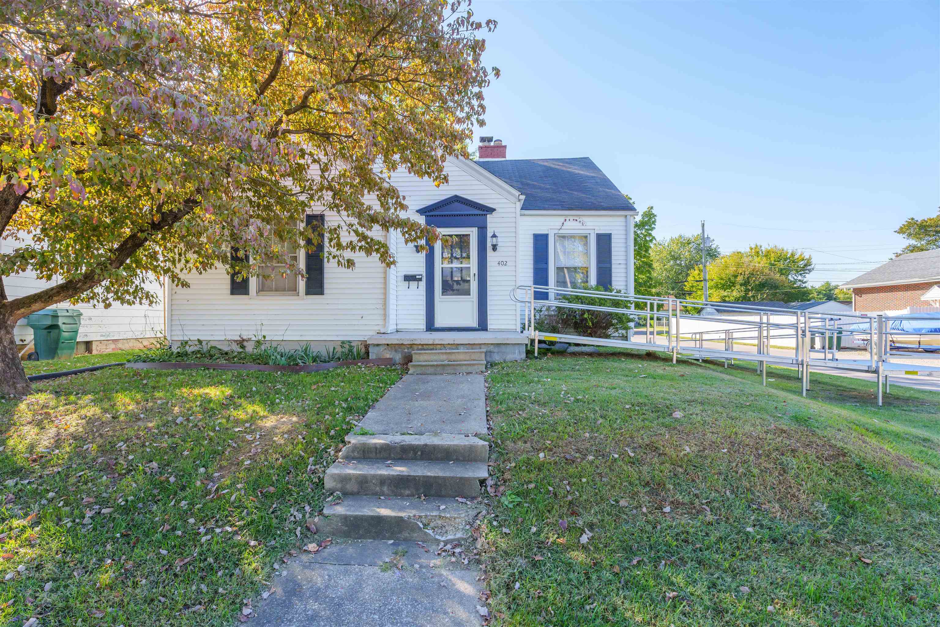 402 21st Street, Owensboro, Kentucky 42303, 2 Bedrooms Bedrooms, ,1 BathroomBathrooms,Single Family Residence,For Sale,21st Street,90474