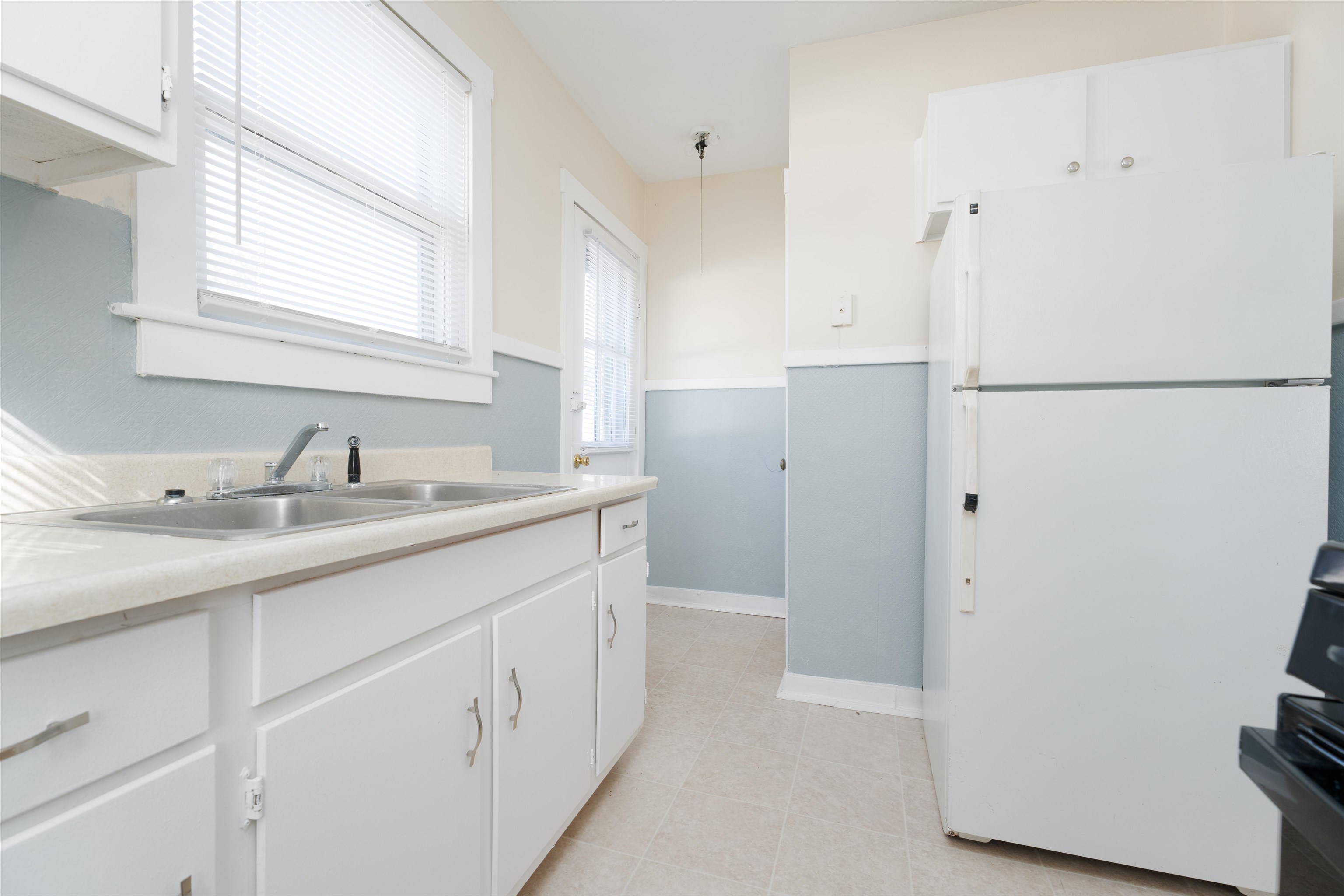 402 21st Street, Owensboro, Kentucky 42303, 2 Bedrooms Bedrooms, ,1 BathroomBathrooms,Single Family Residence,For Sale,21st Street,90474