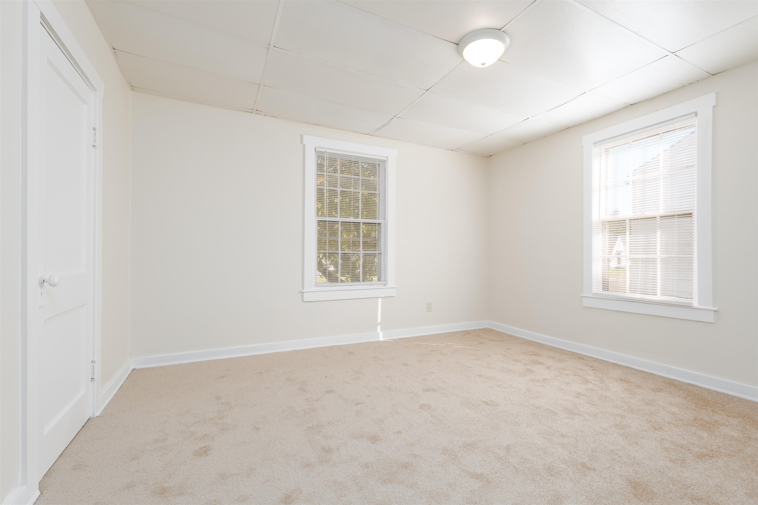 402 21st Street, Owensboro, Kentucky 42303, 2 Bedrooms Bedrooms, ,1 BathroomBathrooms,Single Family Residence,For Sale,21st Street,90474