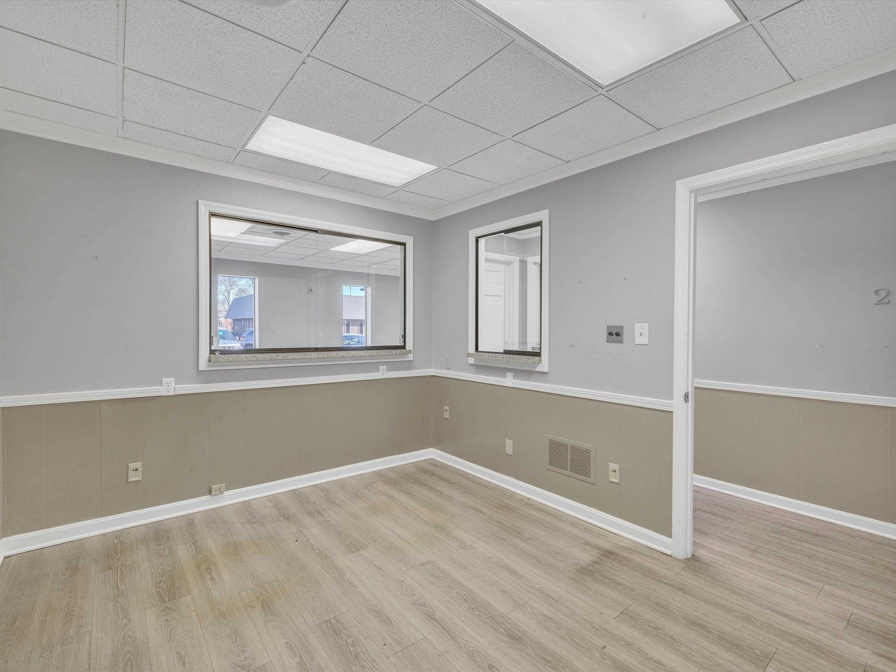 2816 Veach Rd, Unit 308, Owensboro, Kentucky 42303, ,Office,For Sale,Veach Rd, Unit 308,90478