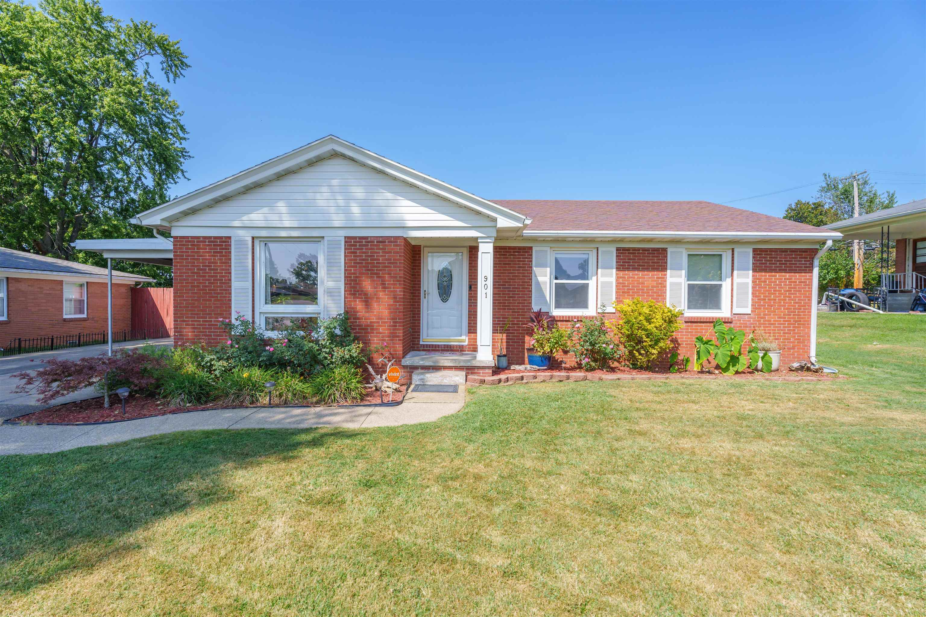 901 Dixiana Drive, Owensboro, Kentucky 42303, 3 Bedrooms Bedrooms, ,1 BathroomBathrooms,Single Family Residence,For Sale,Dixiana Drive,90479