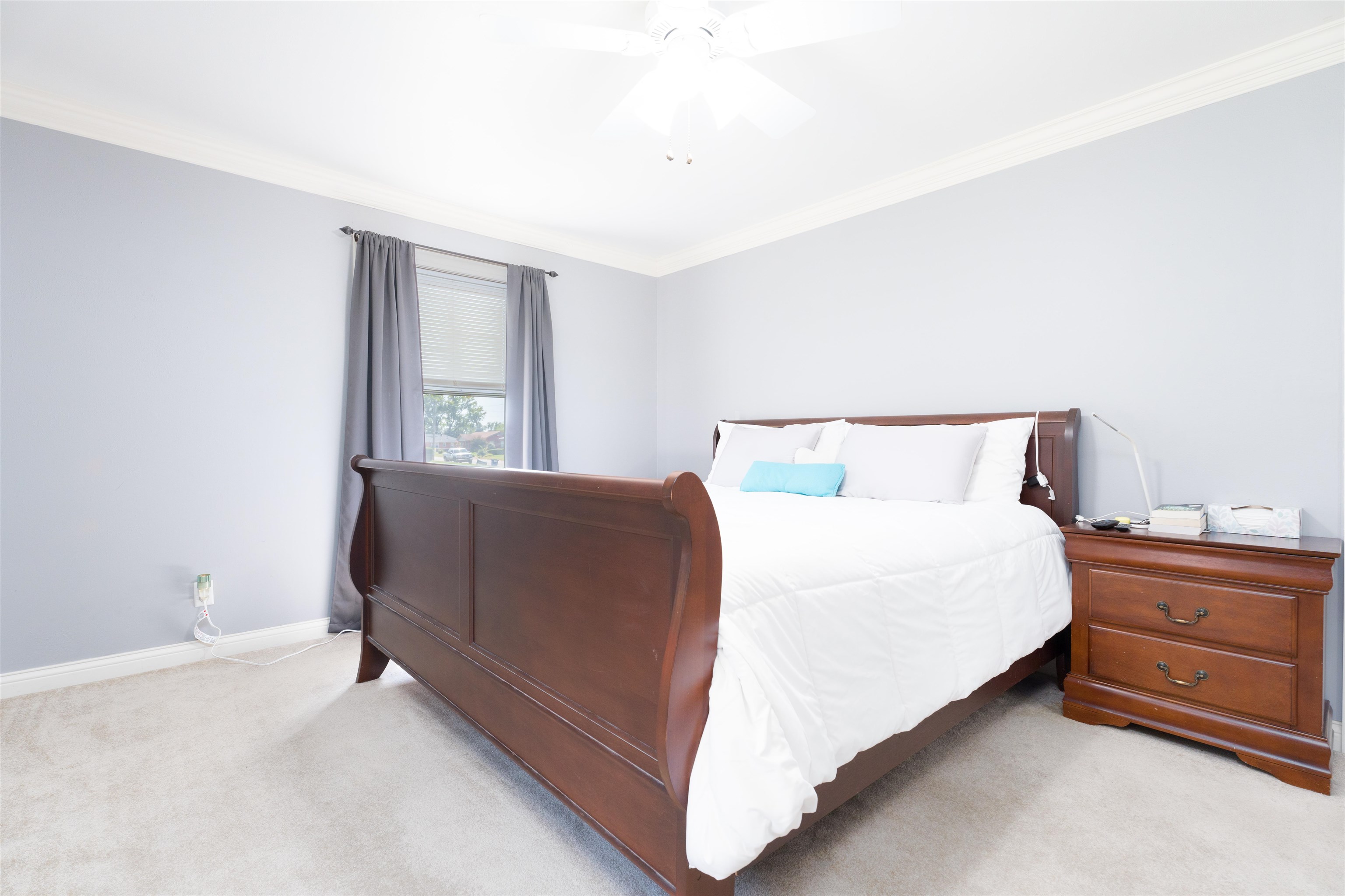901 Dixiana Drive, Owensboro, Kentucky 42303, 3 Bedrooms Bedrooms, ,1 BathroomBathrooms,Single Family Residence,For Sale,Dixiana Drive,90479