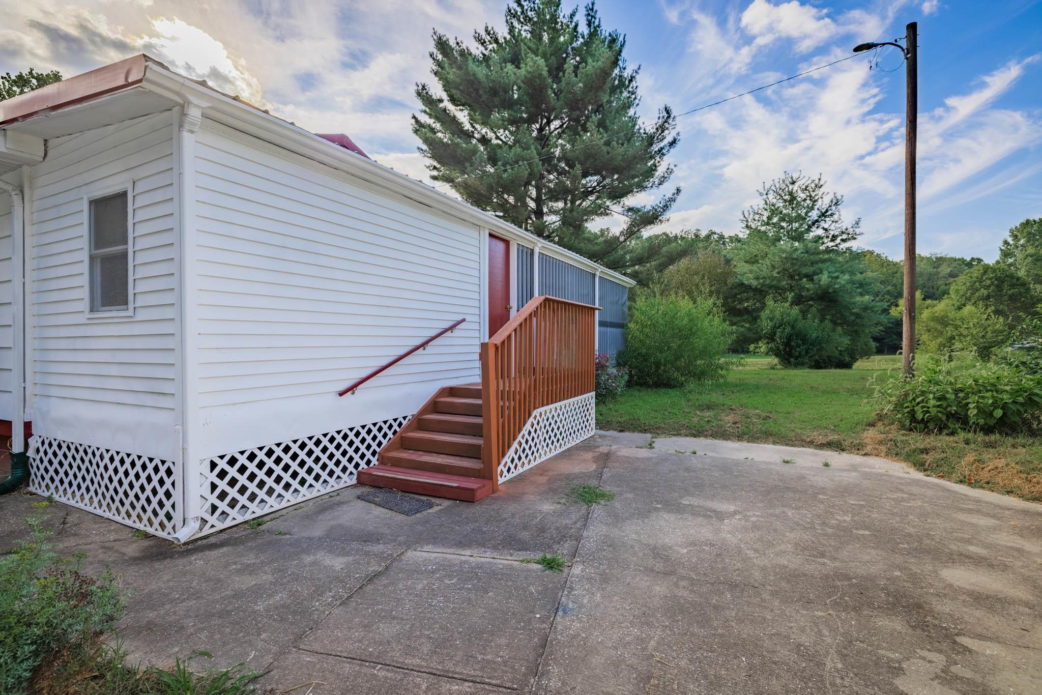 142 Big Rivers Road, Hawesville, Kentucky 42348, 4 Bedrooms Bedrooms, ,2 BathroomsBathrooms,Single Family Residence,For Sale,Big Rivers Road,90481