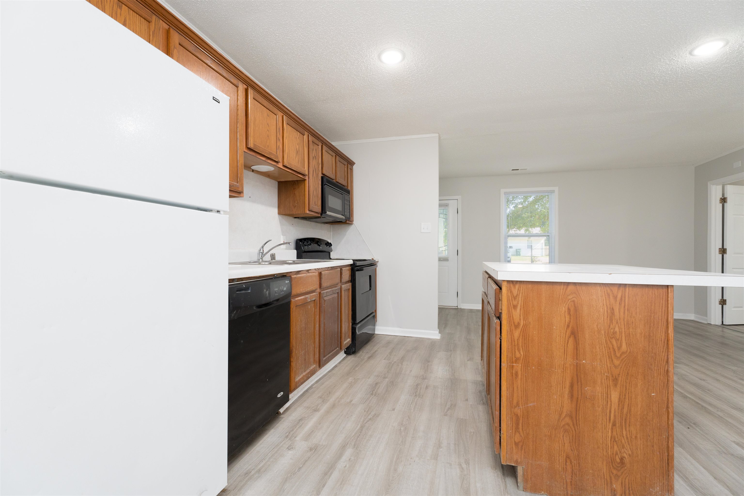 2033 10th St., Owensboro, Kentucky 42303, 2 Bedrooms Bedrooms, ,1 BathroomBathrooms,Single Family Residence,For Sale,10th St.,90483