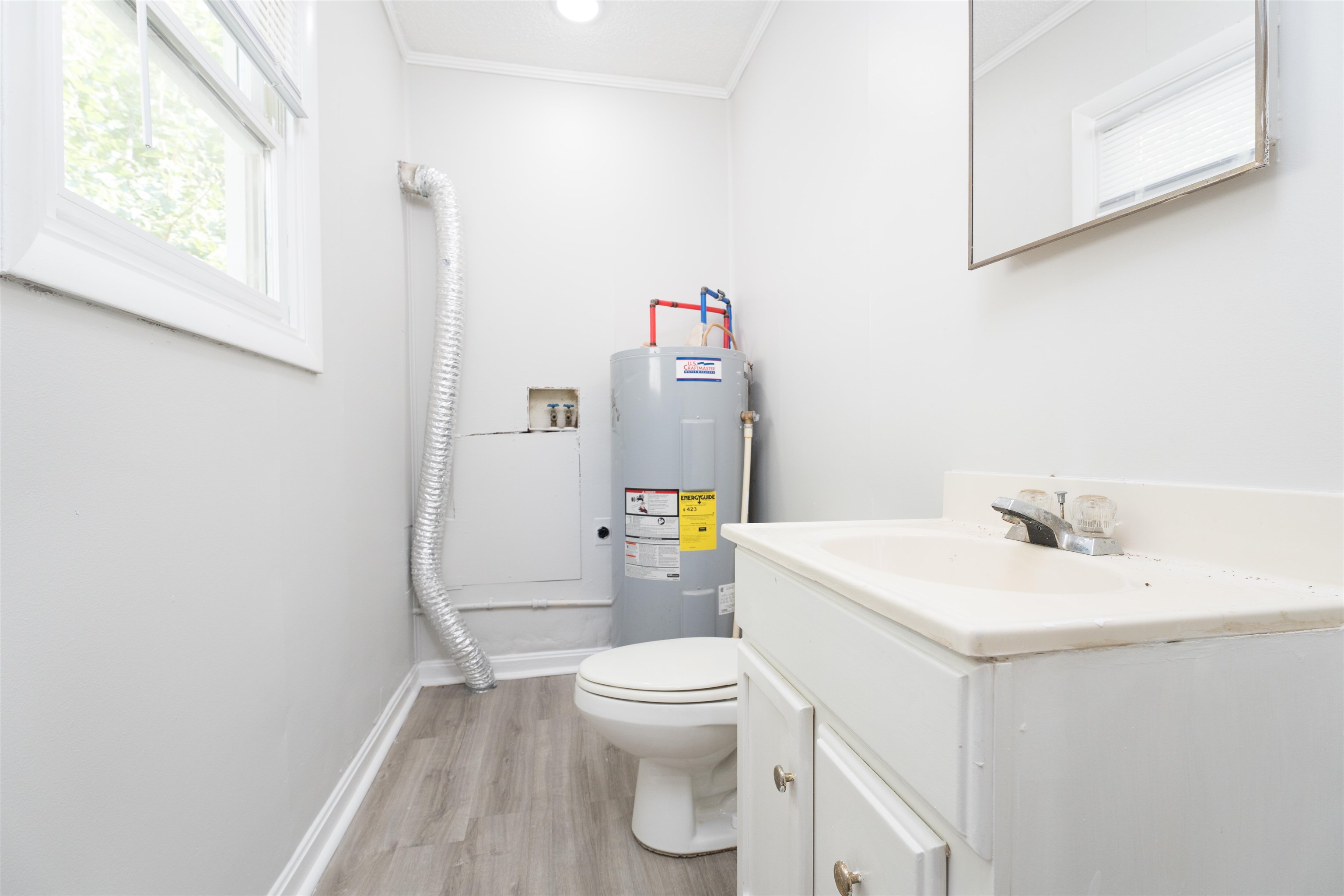 2033 10th St., Owensboro, Kentucky 42303, 2 Bedrooms Bedrooms, ,1 BathroomBathrooms,Single Family Residence,For Sale,10th St.,90483