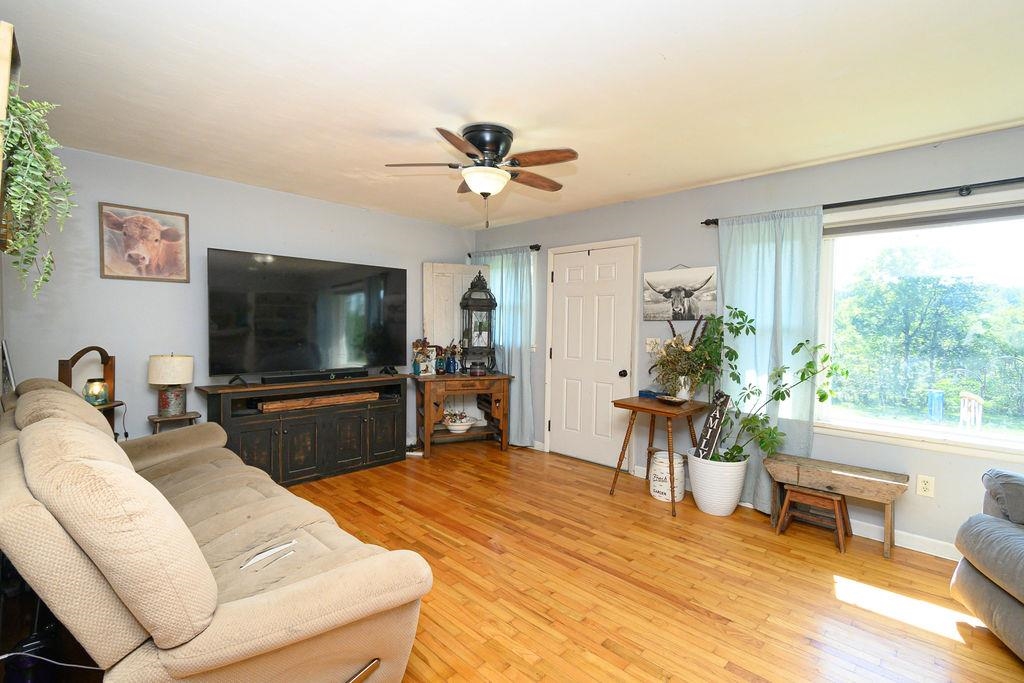4316 US Hwy 231 N, Hartford, Kentucky 42347, 4 Bedrooms Bedrooms, ,1 BathroomBathrooms,Ranch,For Sale,US Hwy 231 N,90487