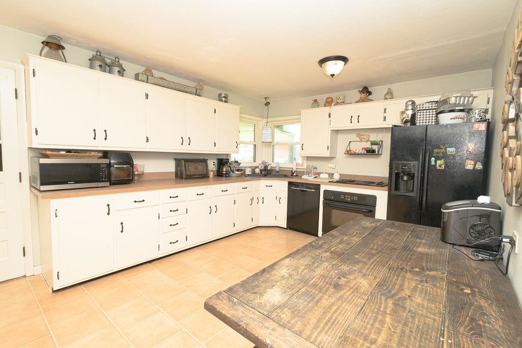 4316 US Hwy 231 N, Hartford, Kentucky 42347, 4 Bedrooms Bedrooms, ,1 BathroomBathrooms,Ranch,For Sale,US Hwy 231 N,90487
