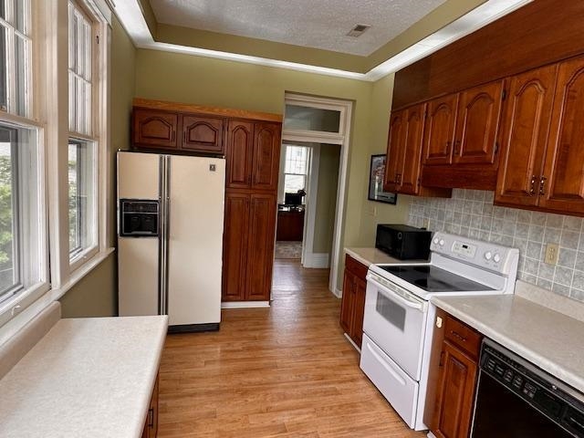 1542 Frederica Street, Owensboro, Kentucky 42301, 6 Bedrooms Bedrooms, ,3 BathroomsBathrooms,Single Family Residence,For Sale,Frederica Street,90489