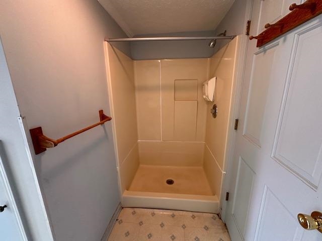 1542 Frederica Street, Owensboro, Kentucky 42301, 6 Bedrooms Bedrooms, ,3 BathroomsBathrooms,Single Family Residence,For Sale,Frederica Street,90489