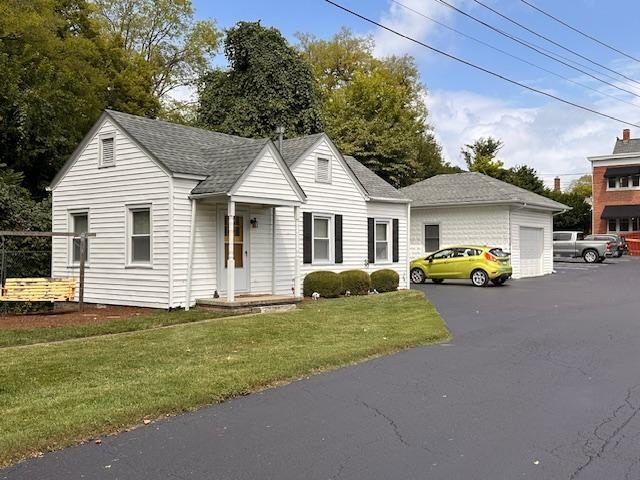 1542 Frederica Street, Owensboro, Kentucky 42301, 6 Bedrooms Bedrooms, ,3 BathroomsBathrooms,Single Family Residence,For Sale,Frederica Street,90489
