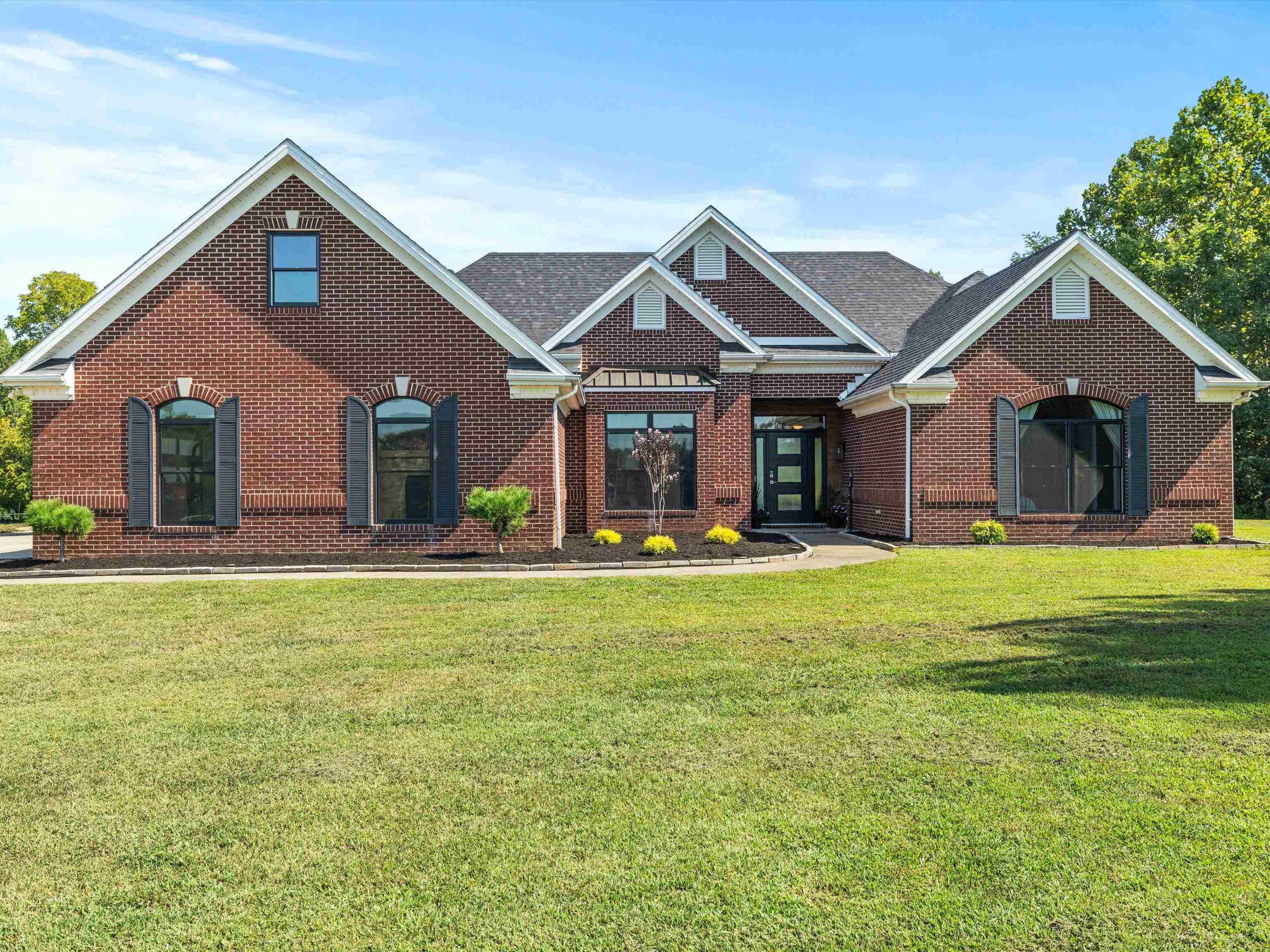 5103 HWY 60, Owensboro, Kentucky 42301, 5 Bedrooms Bedrooms, ,3 BathroomsBathrooms,Single Family Residence,For Sale,HWY 60,90491