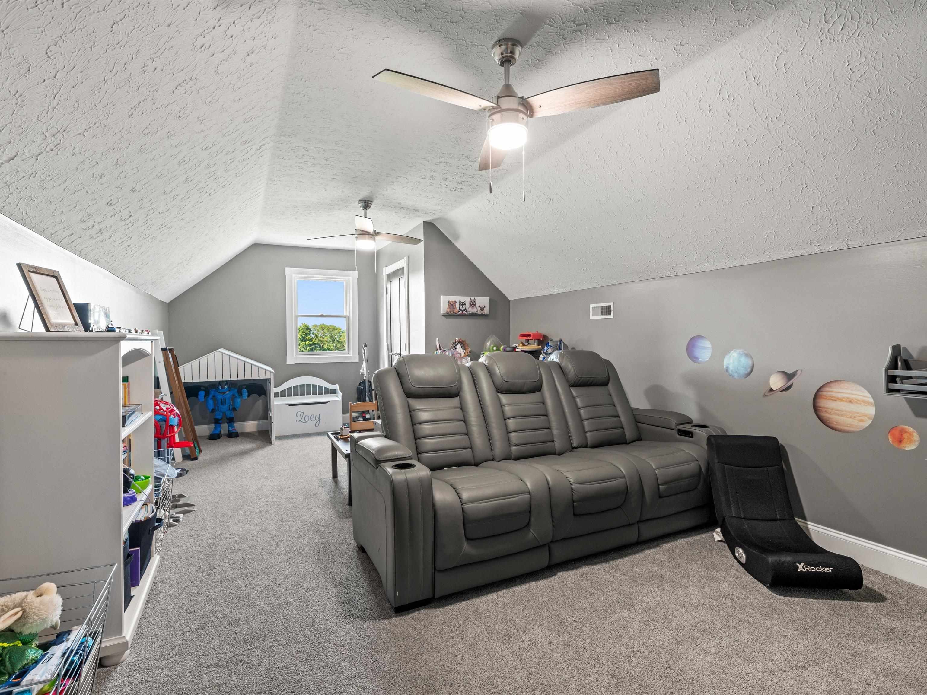 5103 HWY 60, Owensboro, Kentucky 42301, 5 Bedrooms Bedrooms, ,3 BathroomsBathrooms,Single Family Residence,For Sale,HWY 60,90491