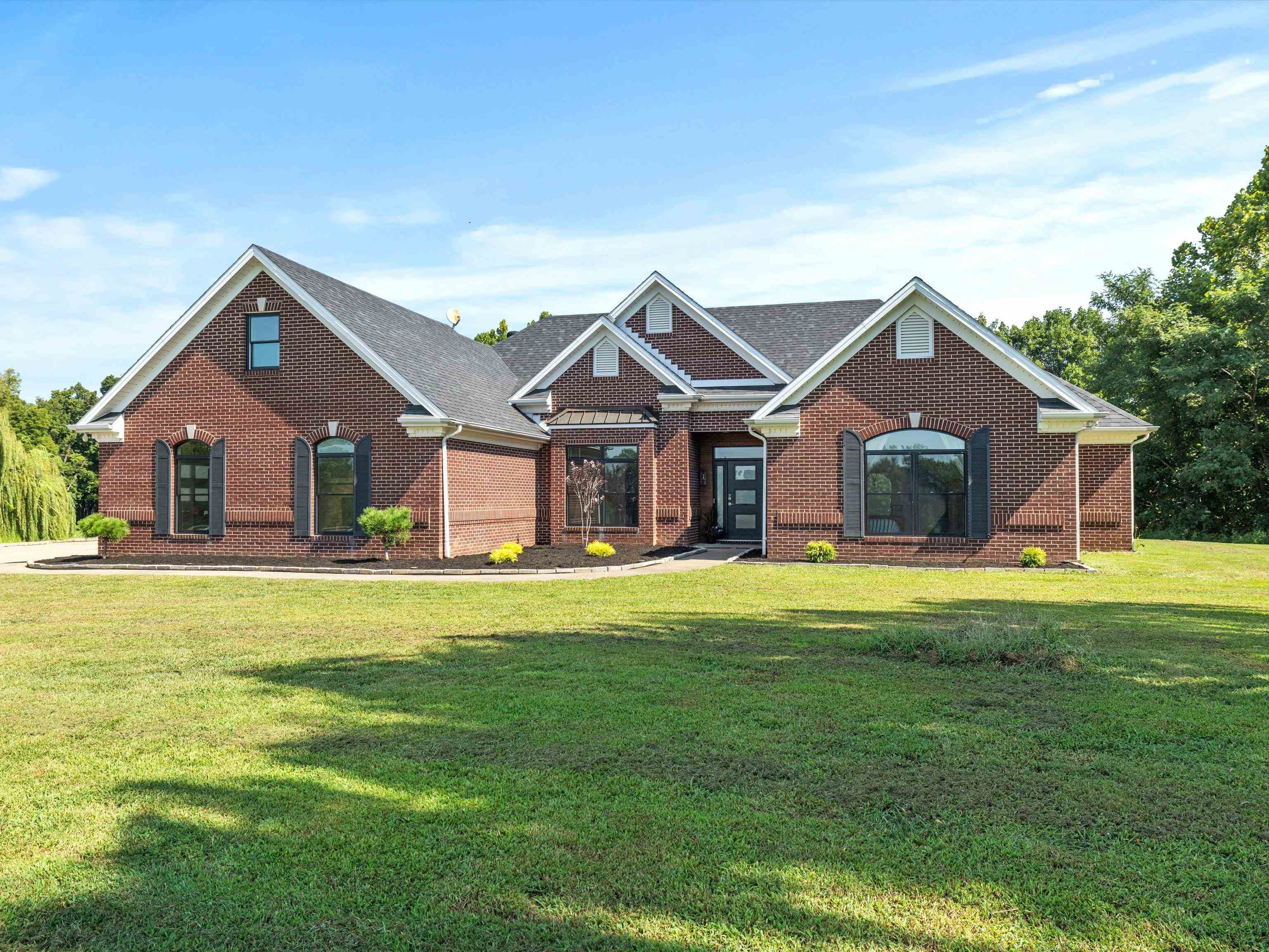 5103 HWY 60, Owensboro, Kentucky 42301, 5 Bedrooms Bedrooms, ,3 BathroomsBathrooms,Single Family Residence,For Sale,HWY 60,90491