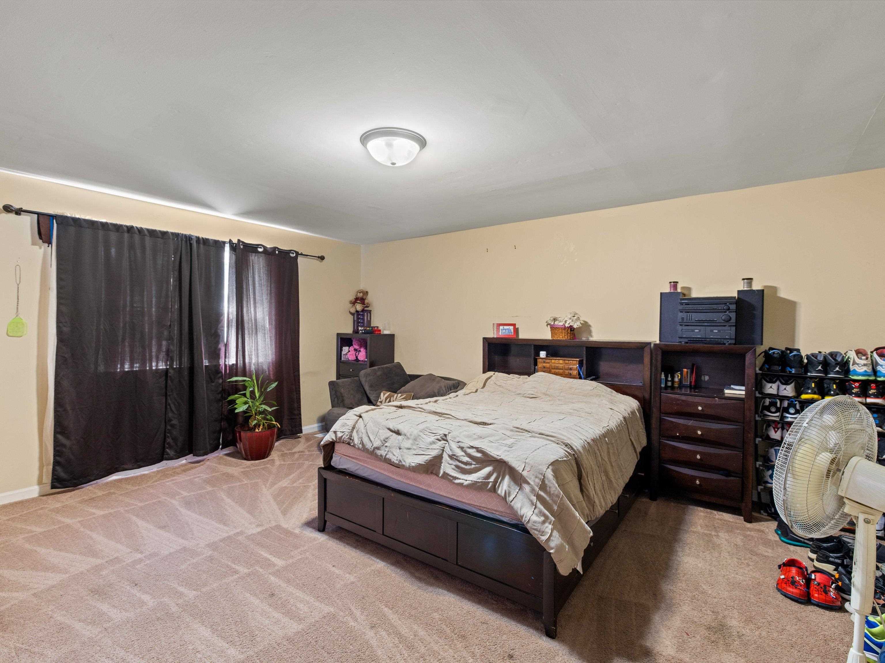 1006 Watson Lane, Henderson, Kentucky 42420, 5 Bedrooms Bedrooms, ,3 BathroomsBathrooms,Single Family Residence,For Sale,Watson Lane,90492