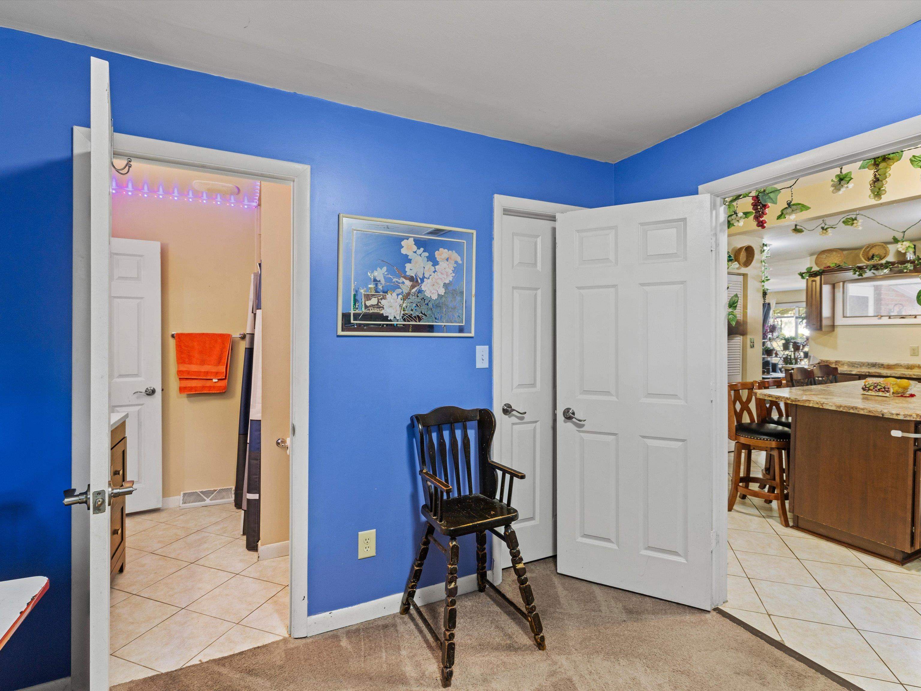1006 Watson Lane, Henderson, Kentucky 42420, 5 Bedrooms Bedrooms, ,3 BathroomsBathrooms,Single Family Residence,For Sale,Watson Lane,90492