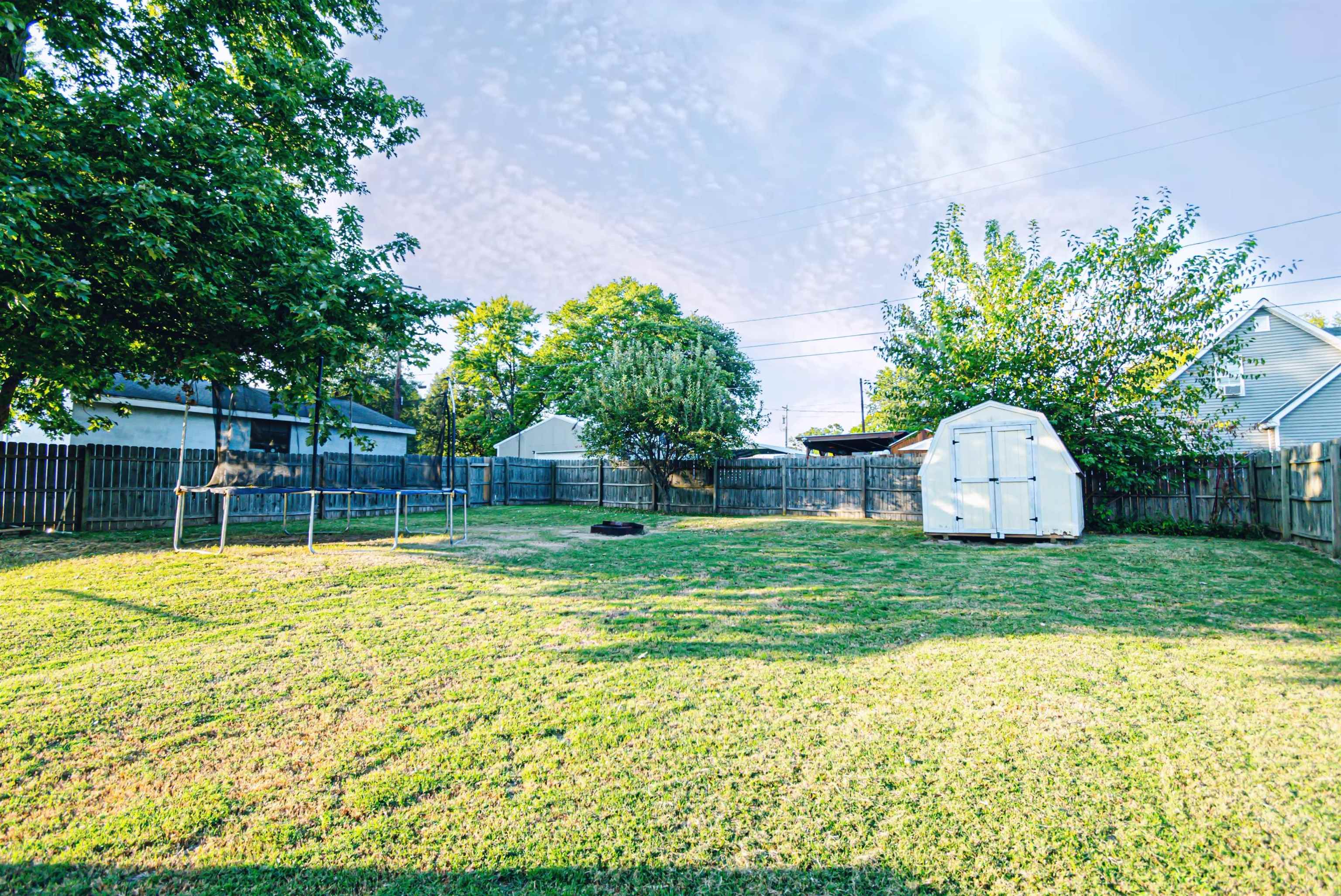 1219 Madison St, Henderson, Kentucky 42420, 3 Bedrooms Bedrooms, ,1 BathroomBathrooms,Single Family Residence,For Sale,Madison St,90493