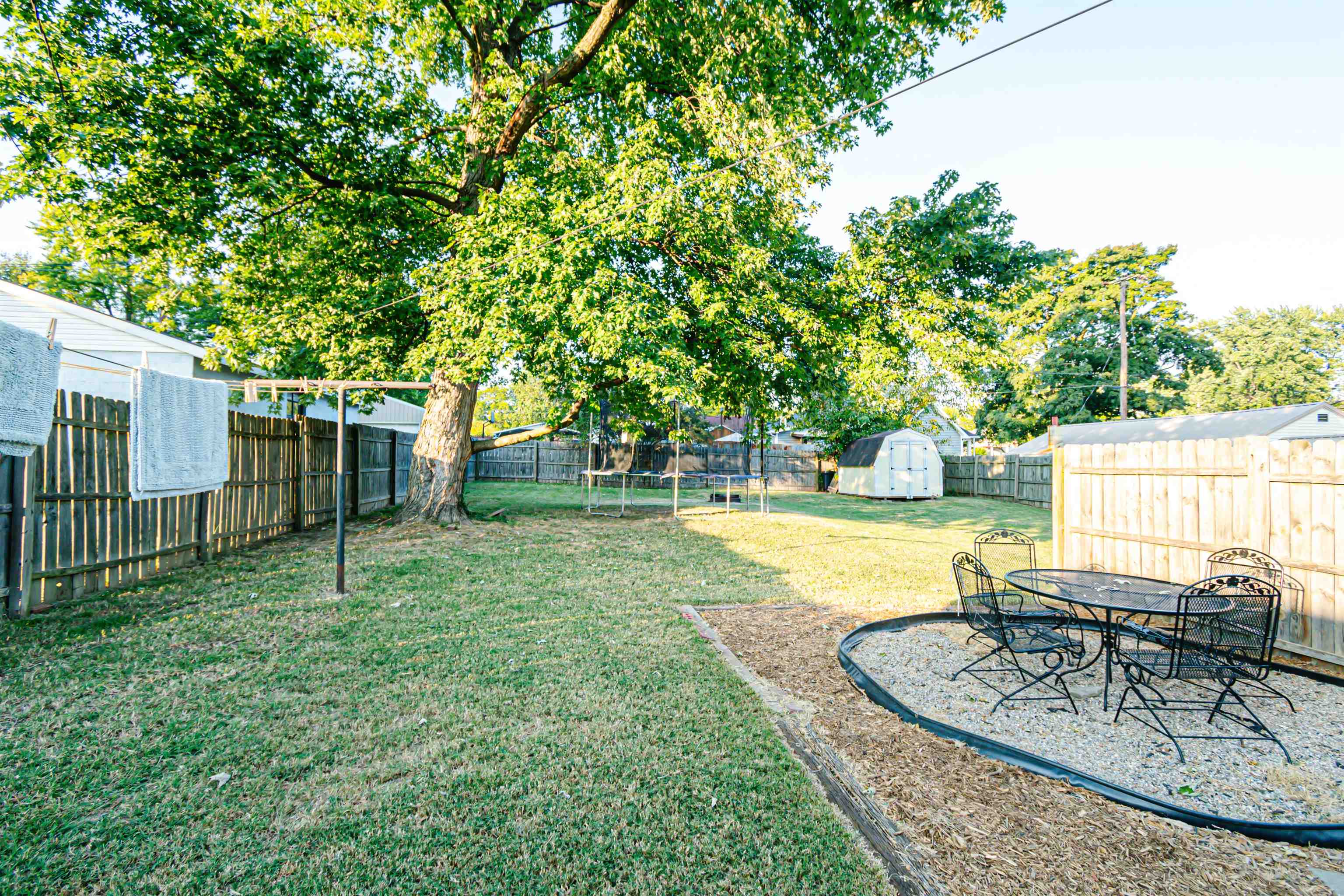 1219 Madison St, Henderson, Kentucky 42420, 3 Bedrooms Bedrooms, ,1 BathroomBathrooms,Single Family Residence,For Sale,Madison St,90493