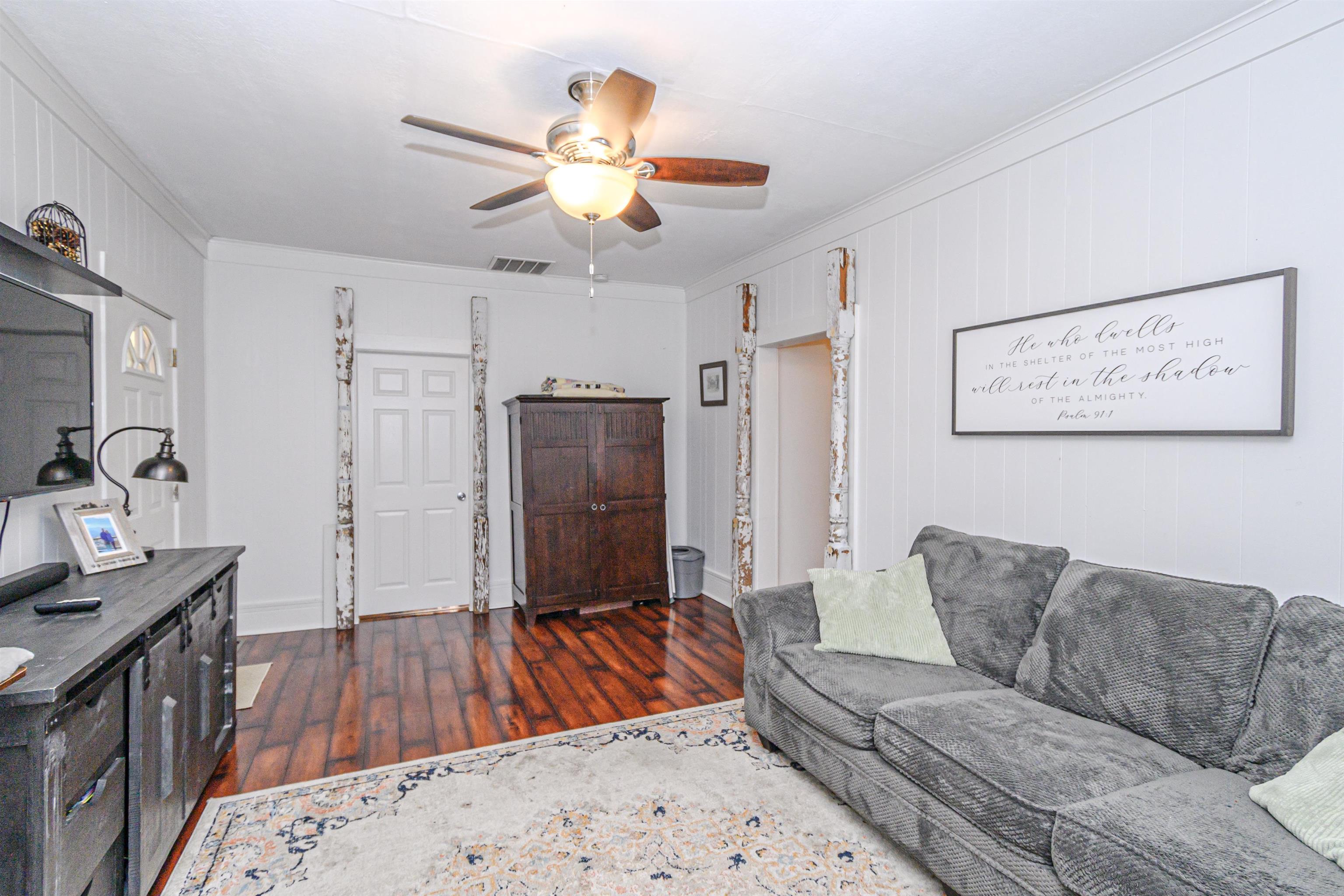 1219 Madison St, Henderson, Kentucky 42420, 3 Bedrooms Bedrooms, ,1 BathroomBathrooms,Single Family Residence,For Sale,Madison St,90493