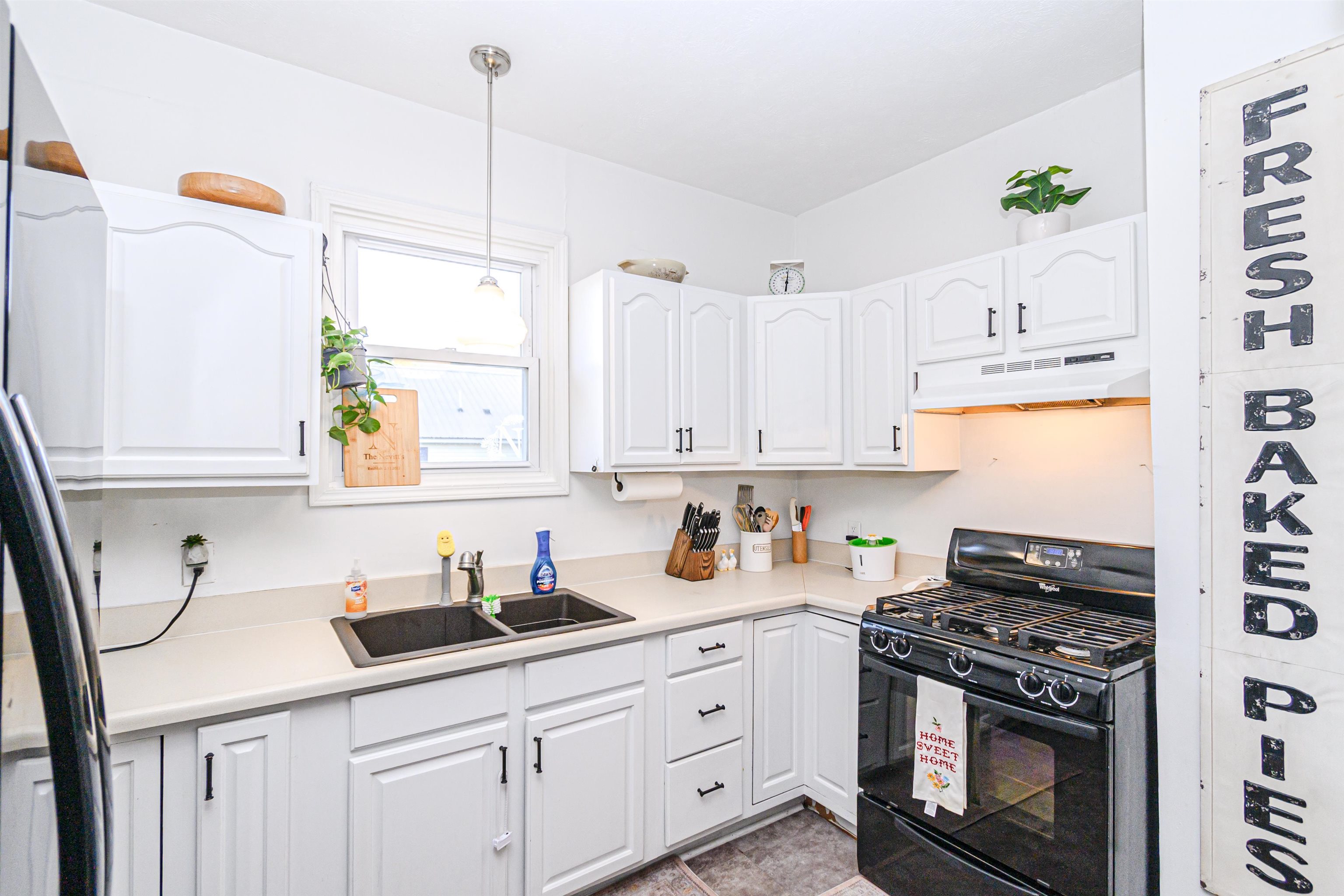 1219 Madison St, Henderson, Kentucky 42420, 3 Bedrooms Bedrooms, ,1 BathroomBathrooms,Single Family Residence,For Sale,Madison St,90493