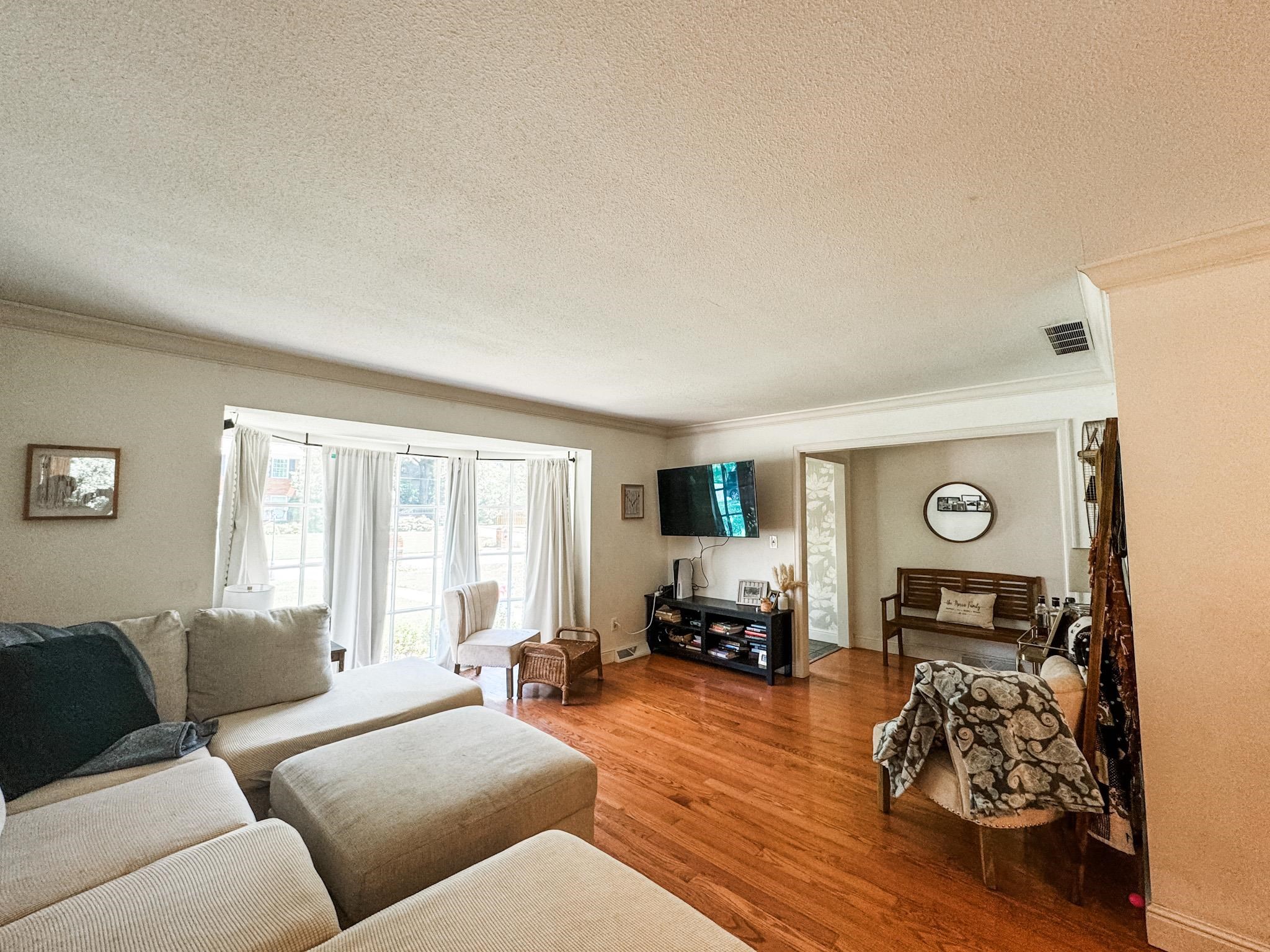 1220 Hickory Ln, Owensboro, Kentucky 42303, 3 Bedrooms Bedrooms, ,2 BathroomsBathrooms,Ranch,For Sale,Hickory Ln,90494