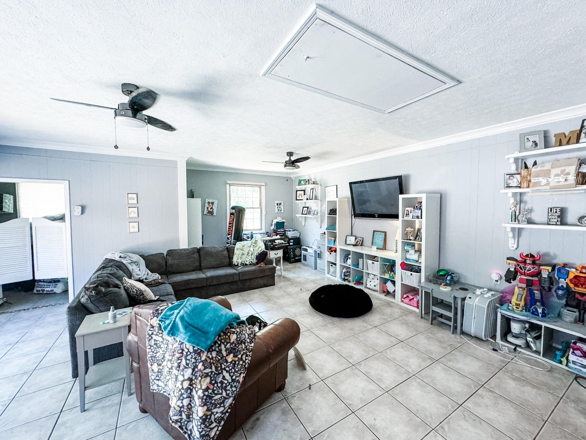 1220 Hickory Ln, Owensboro, Kentucky 42303, 3 Bedrooms Bedrooms, ,2 BathroomsBathrooms,Ranch,For Sale,Hickory Ln,90494